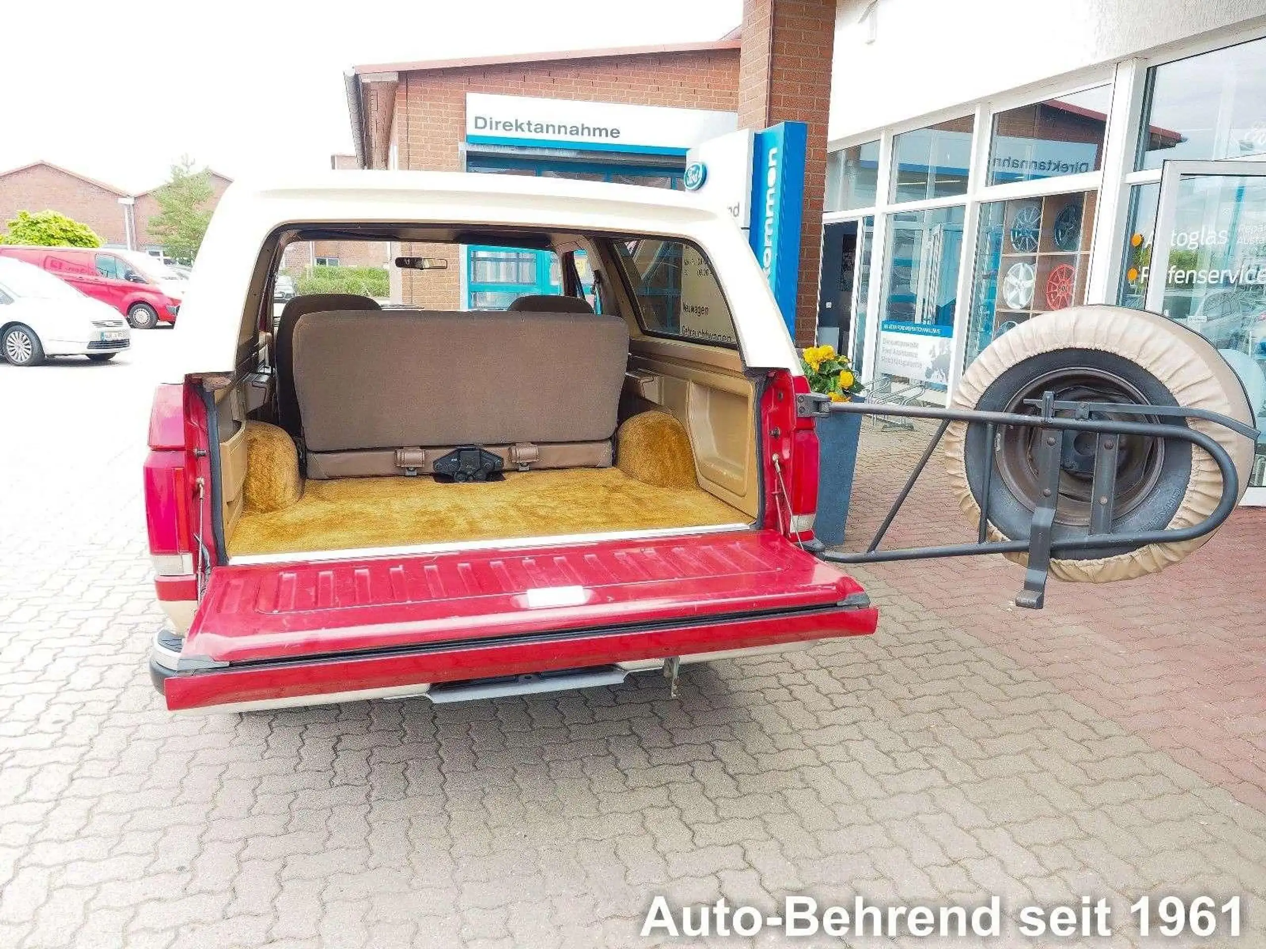 Ford - Bronco