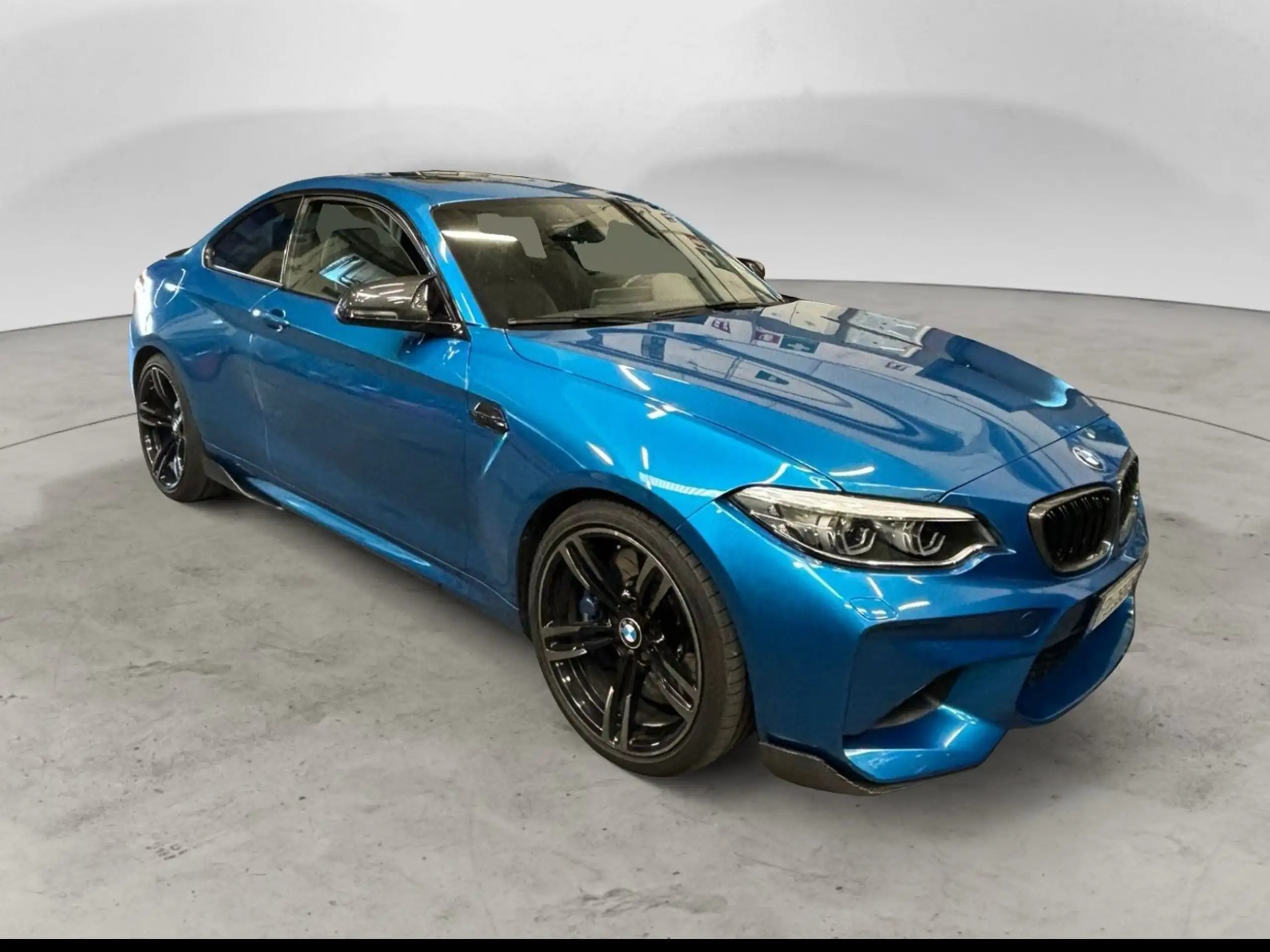 BMW - M2