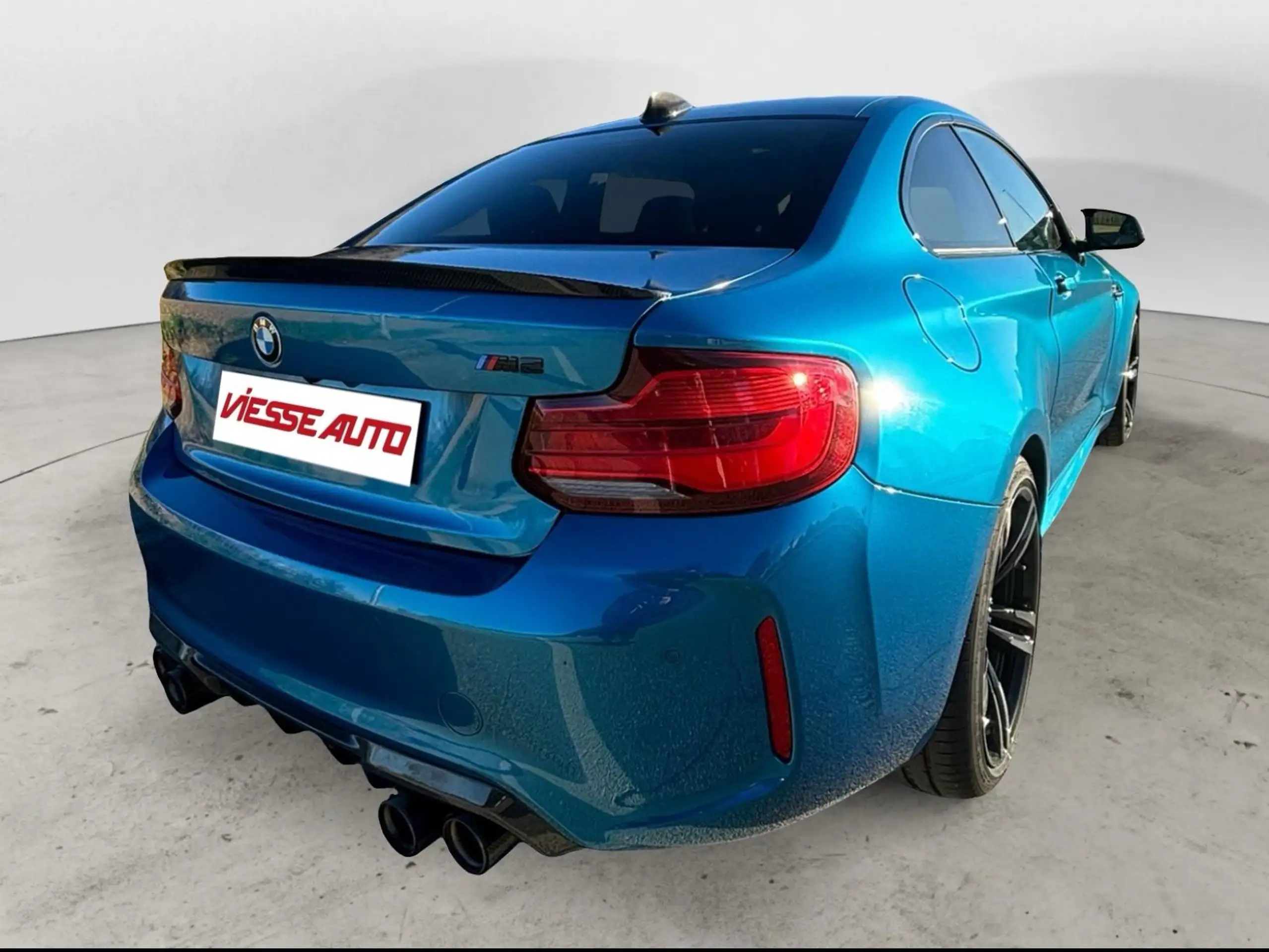 BMW - M2