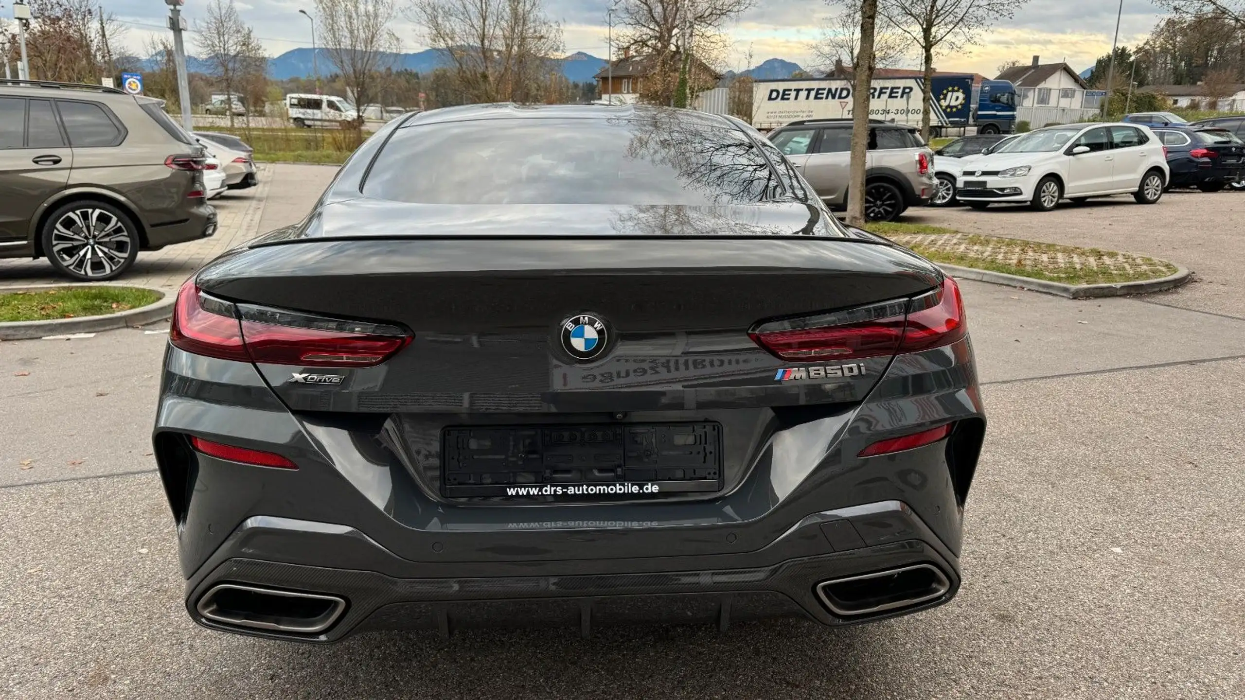 BMW - M850