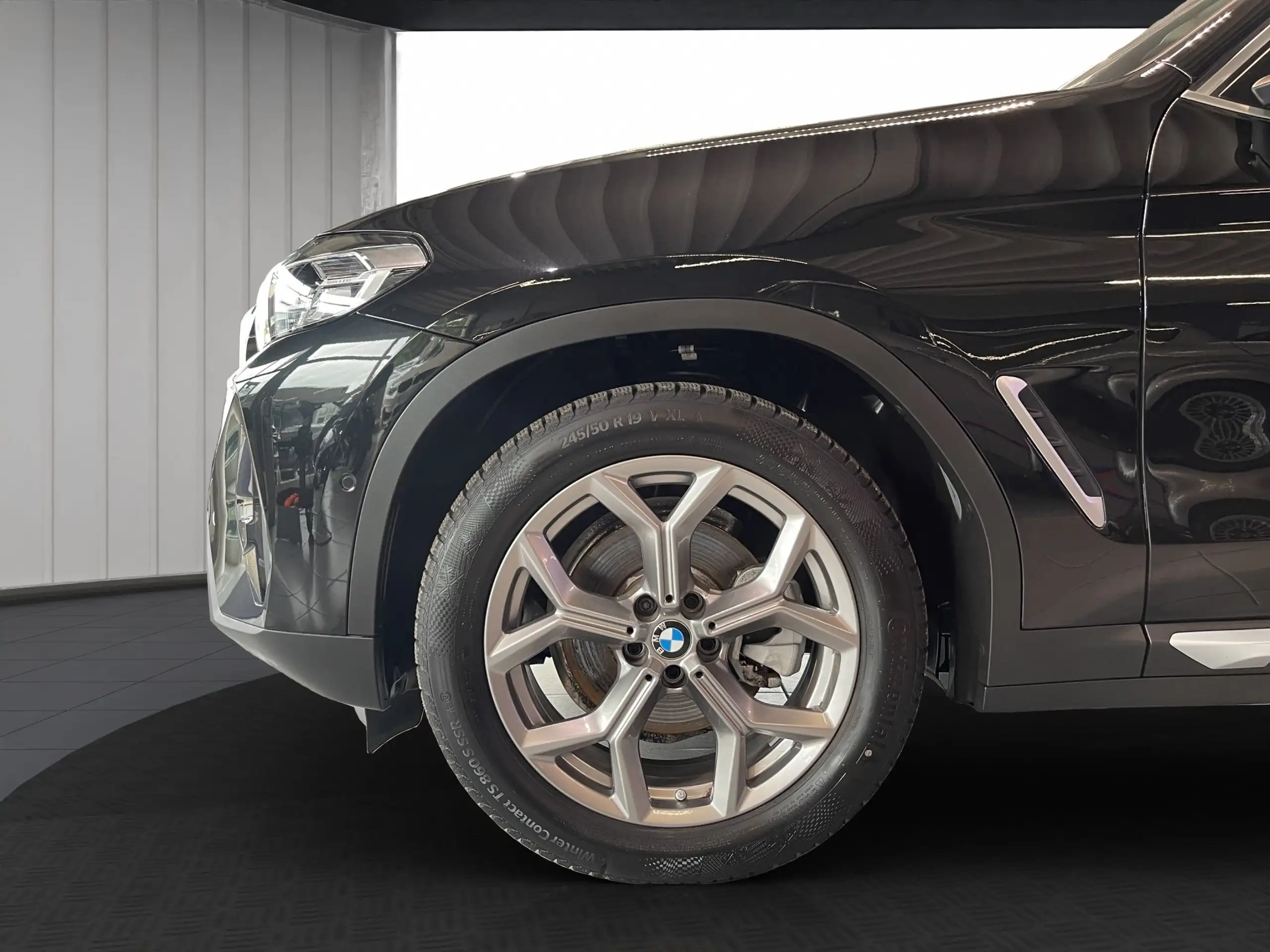 BMW - X3