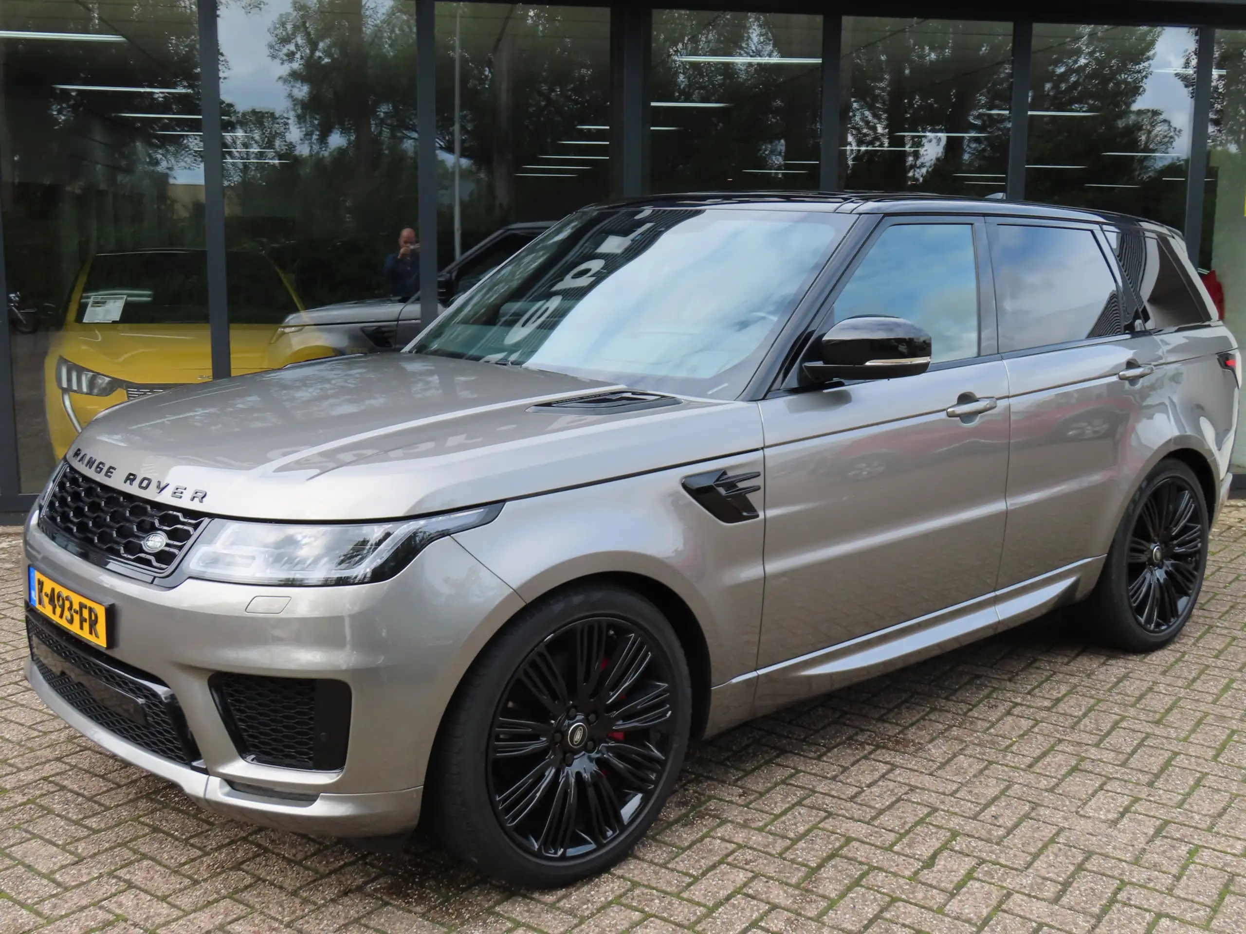 Land Rover - Range Rover Sport