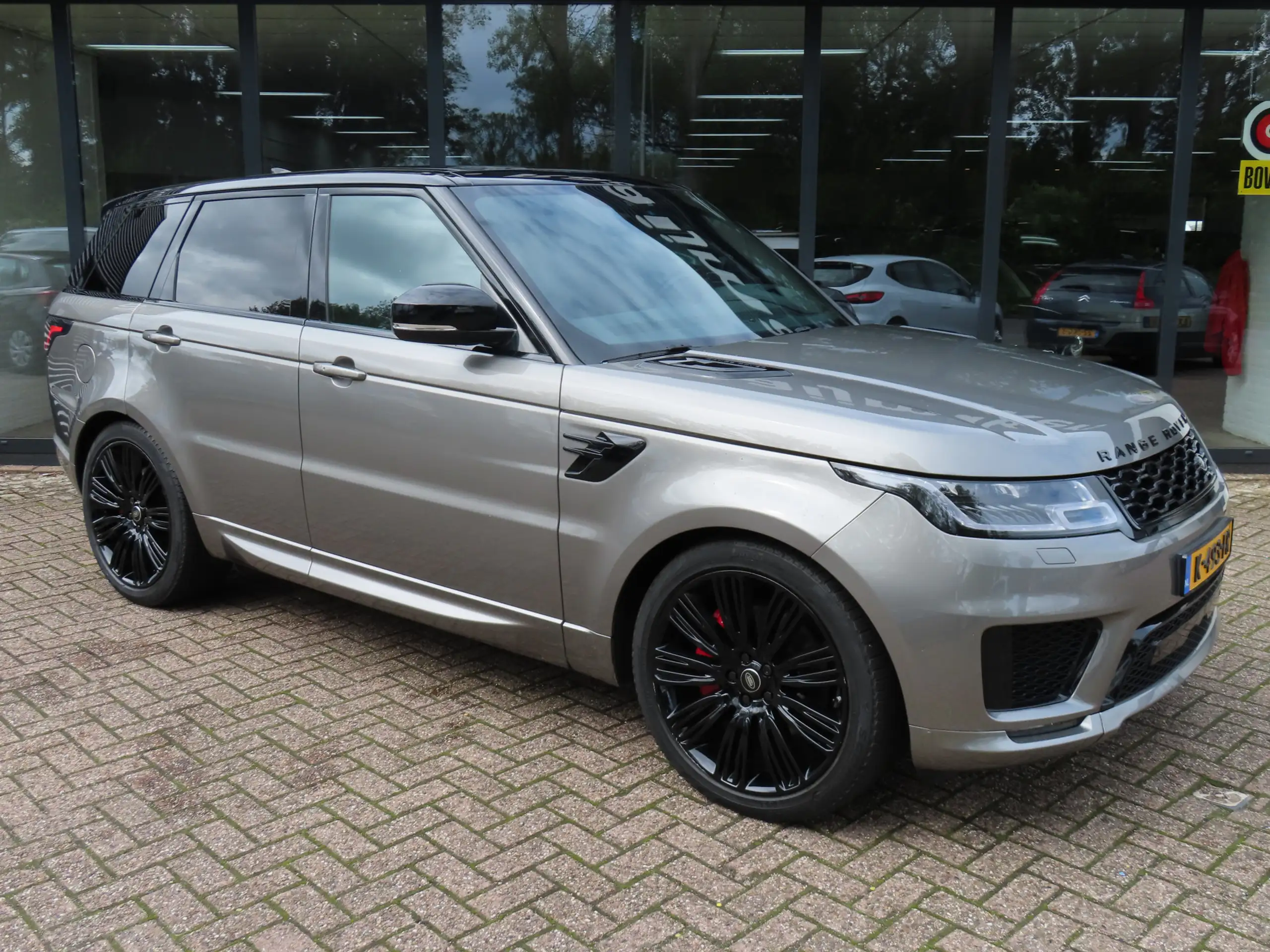 Land Rover - Range Rover Sport