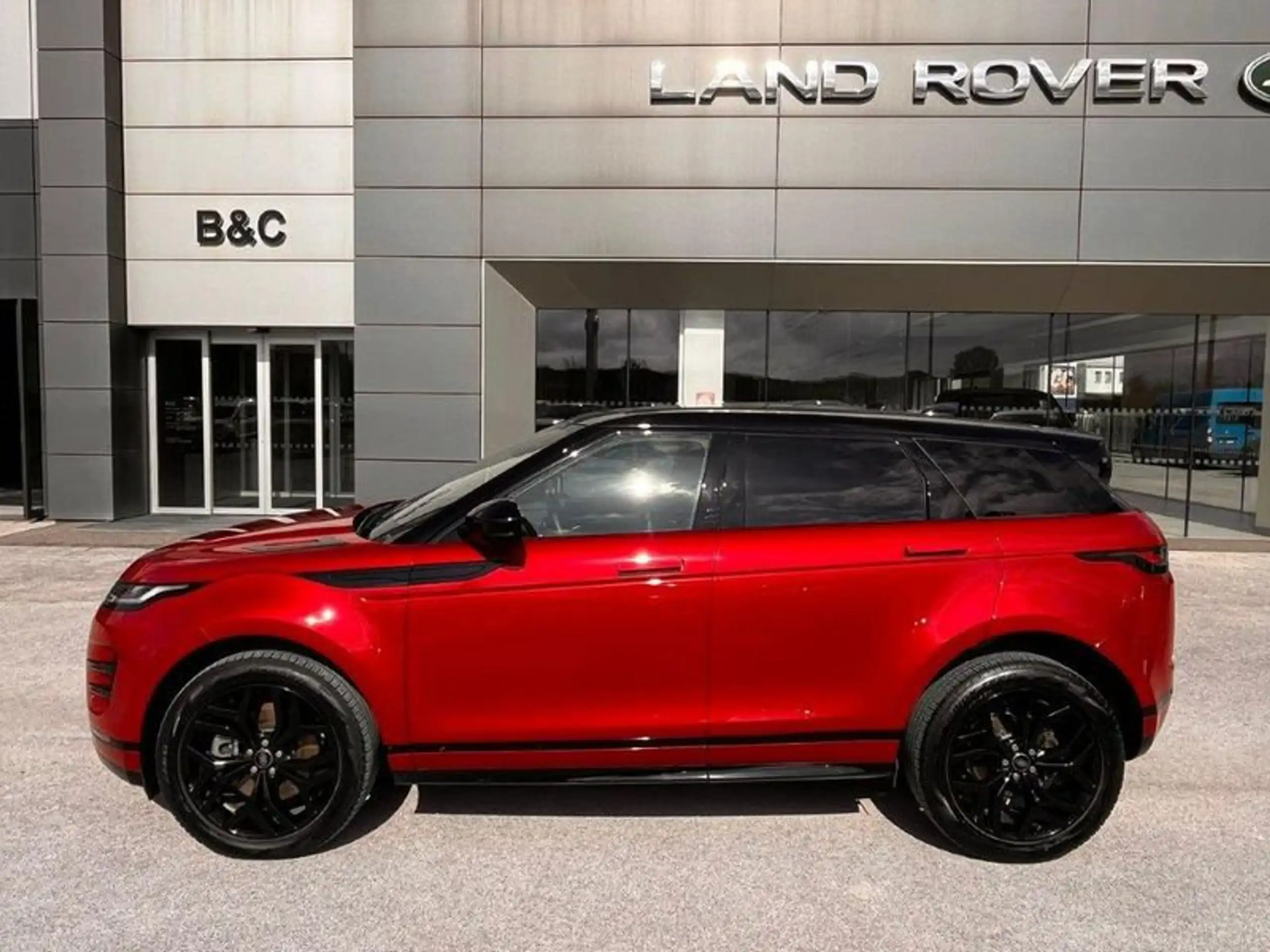 Land Rover - Range Rover Evoque