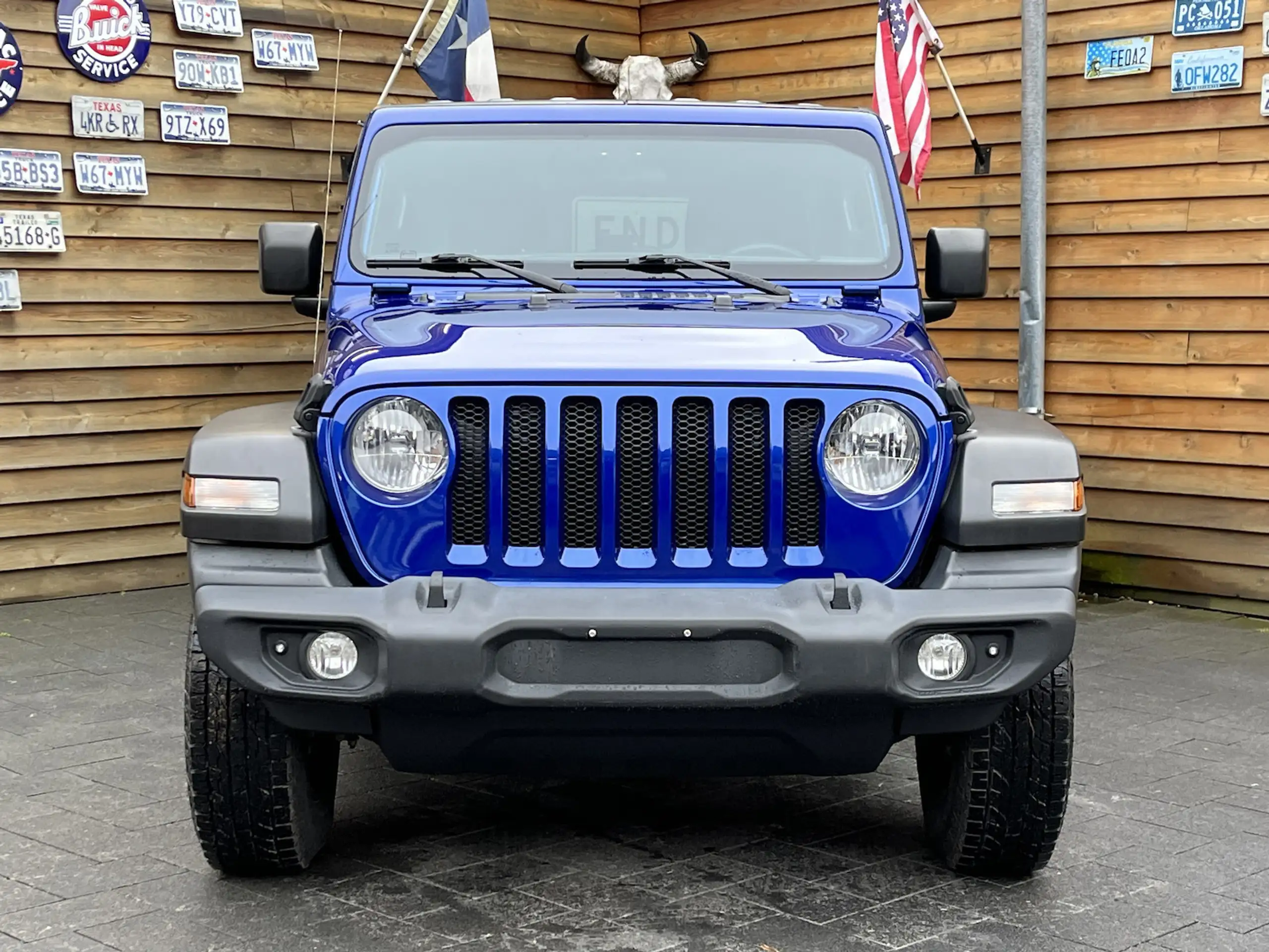 Jeep - Wrangler