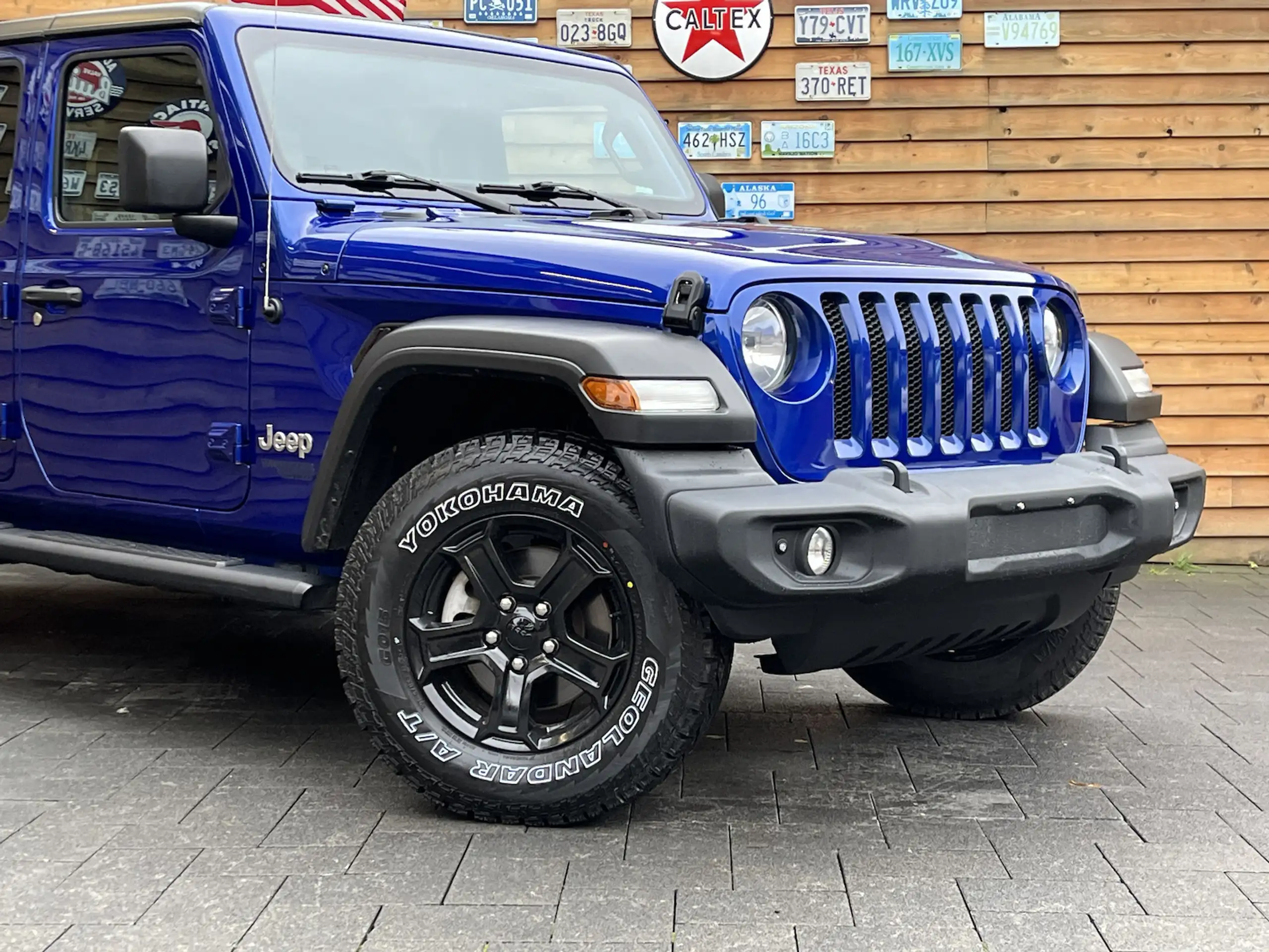 Jeep - Wrangler