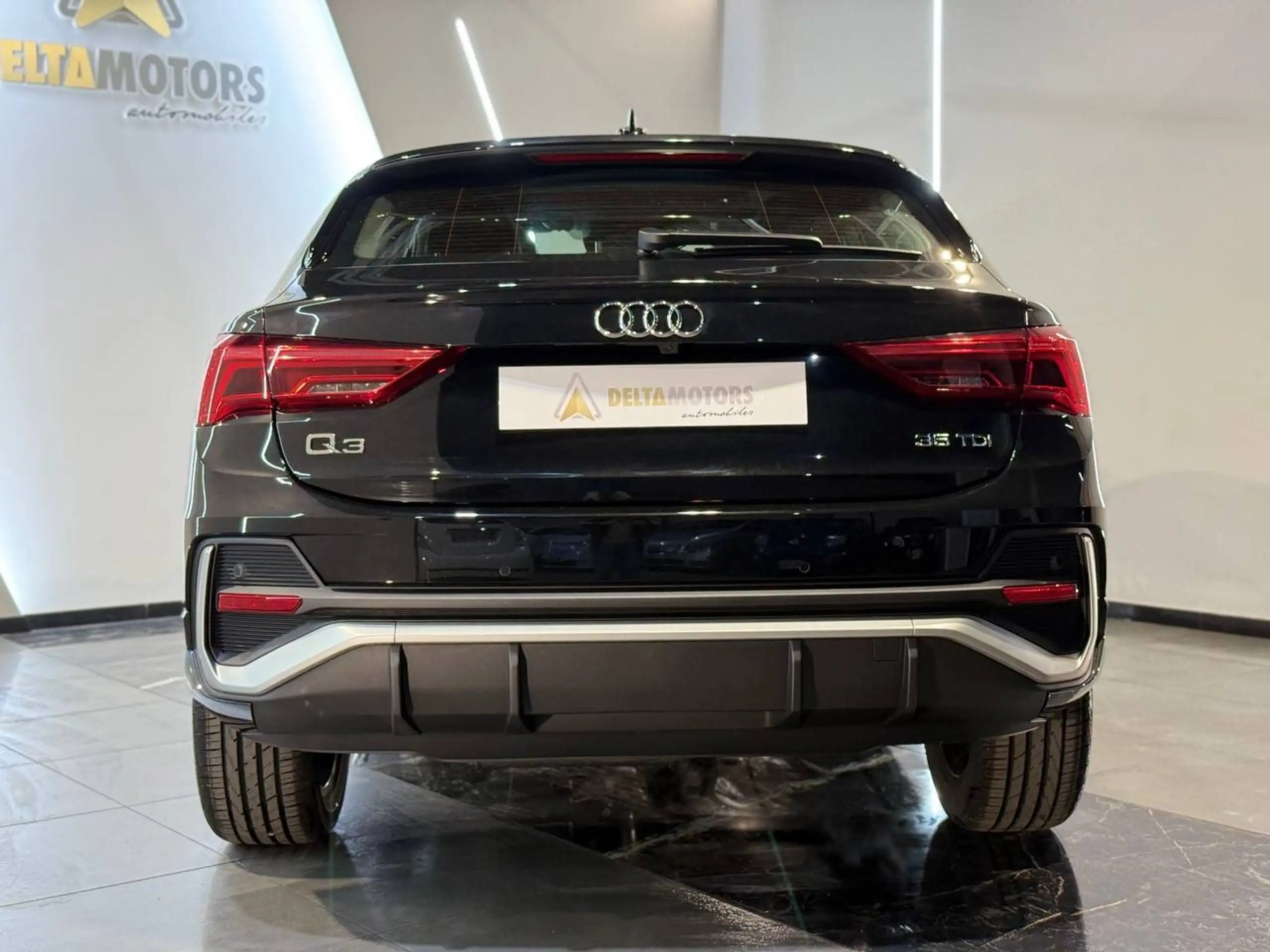 Audi - Q3