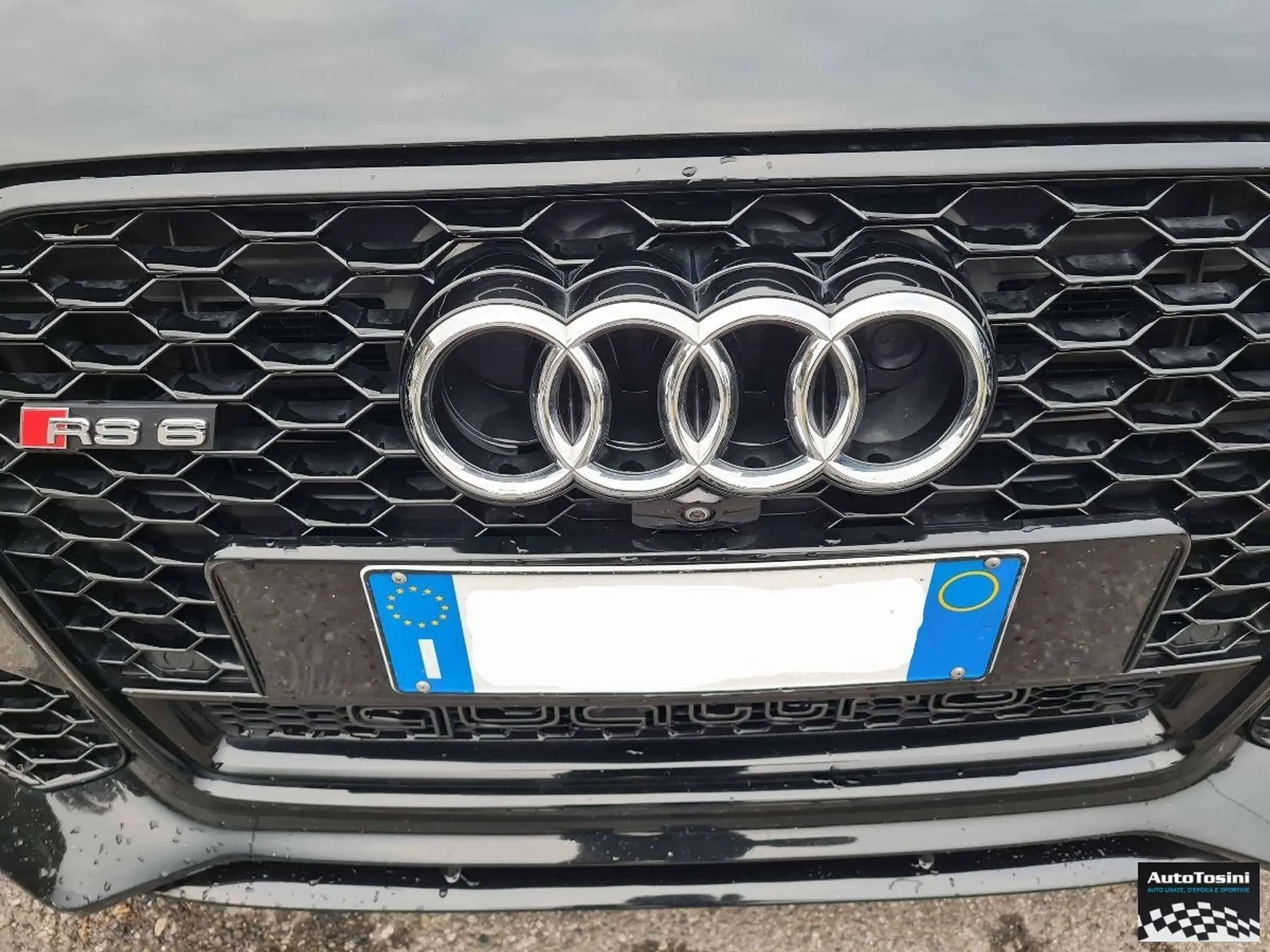 Audi - RS6