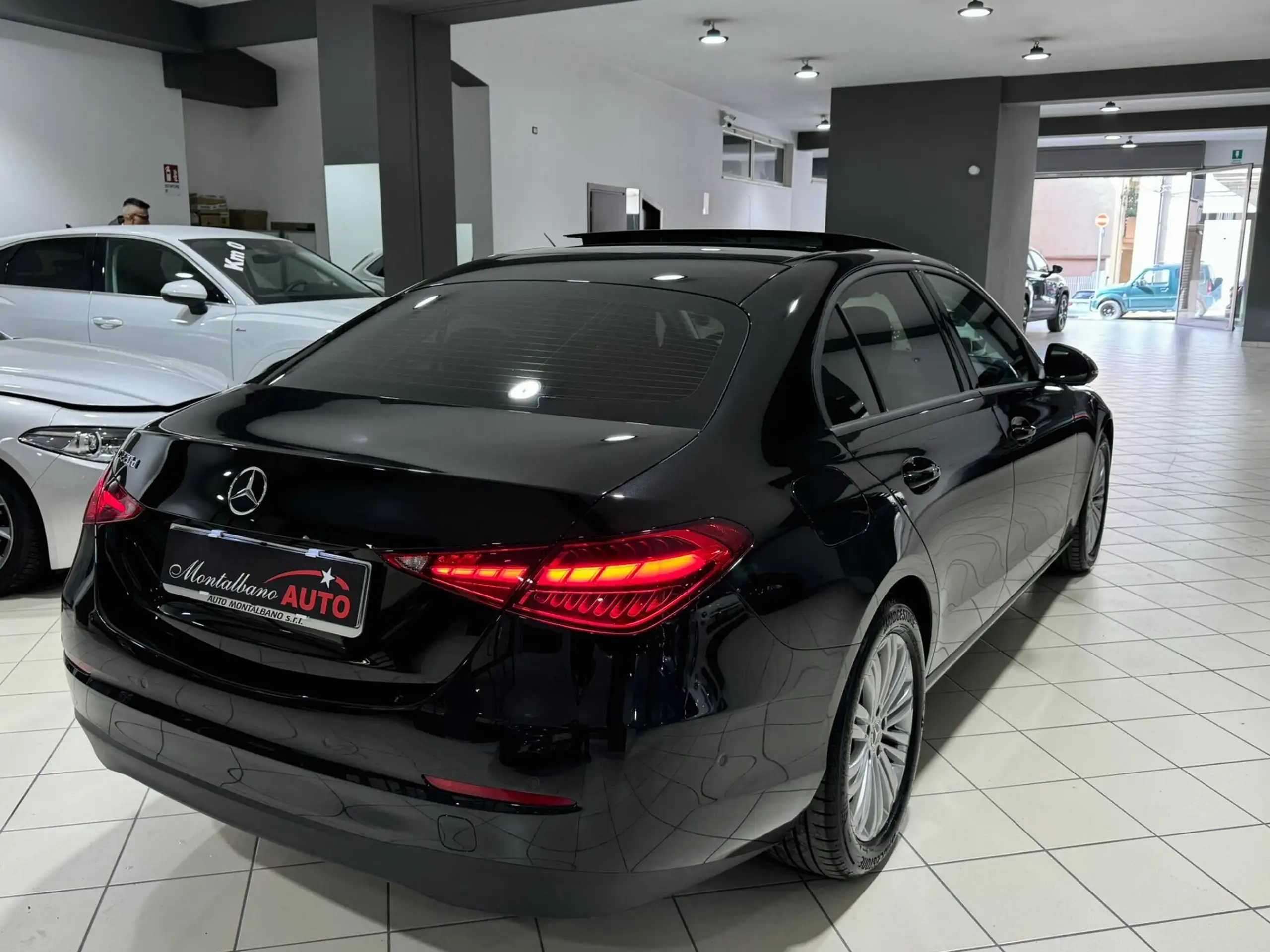 Mercedes-Benz - C 220