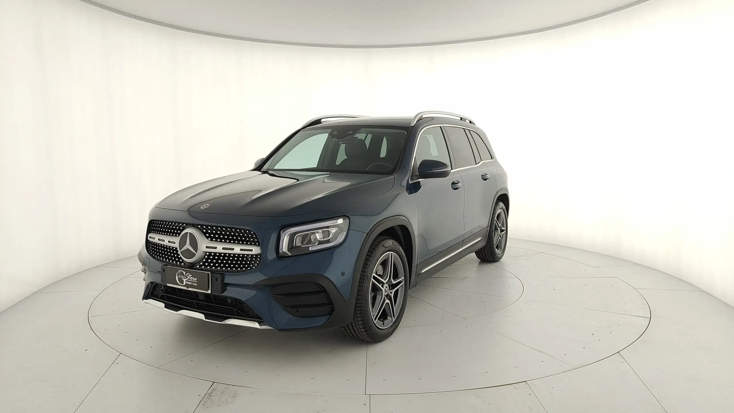 Mercedes-Benz GLB 220 2023