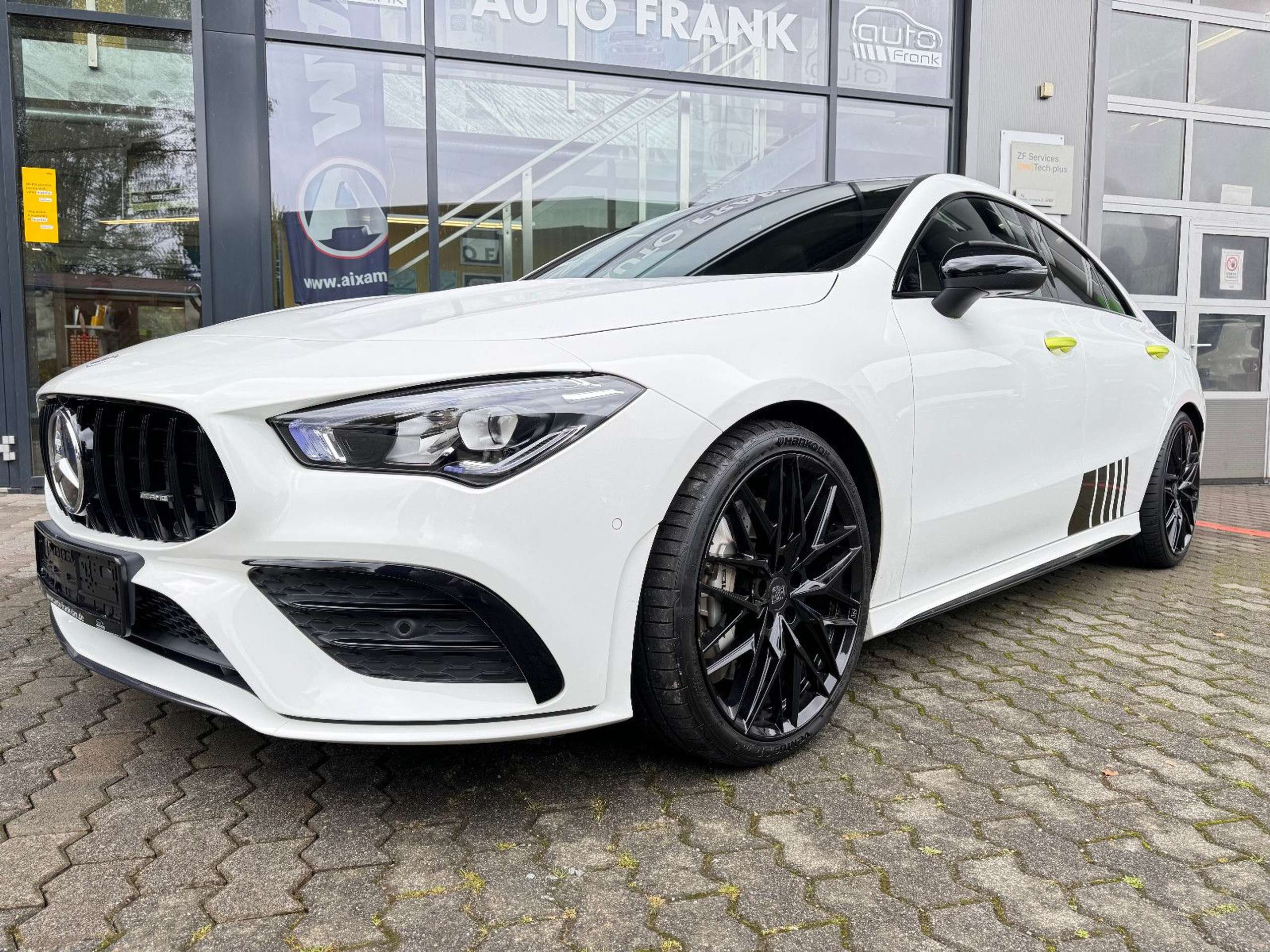 Mercedes-Benz - CLA 35 AMG