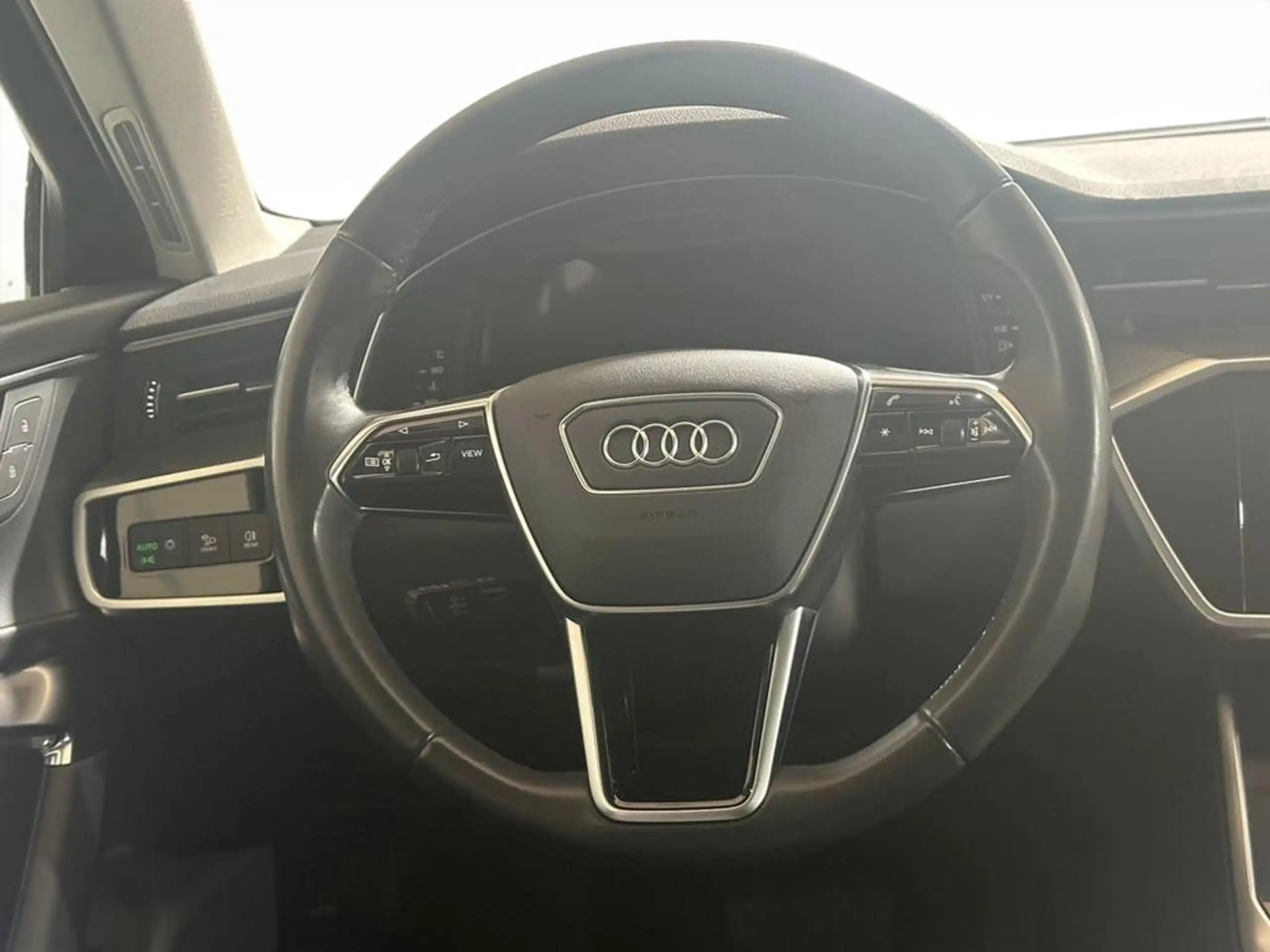 Audi - A6