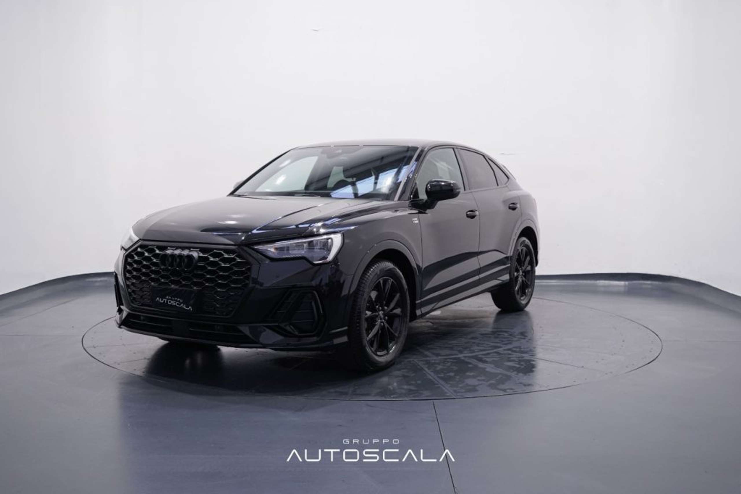 Audi Q3 2021