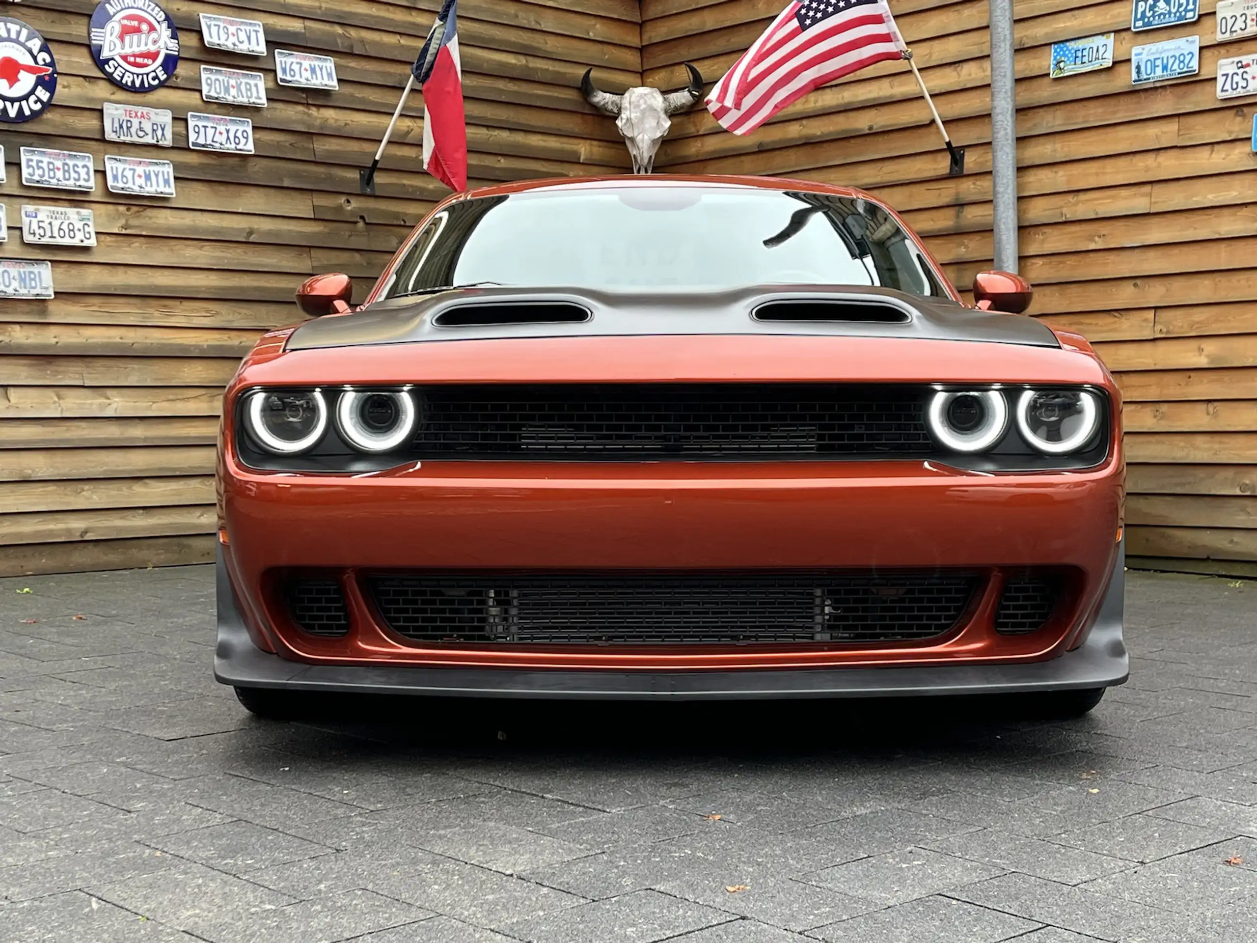 Dodge - Challenger