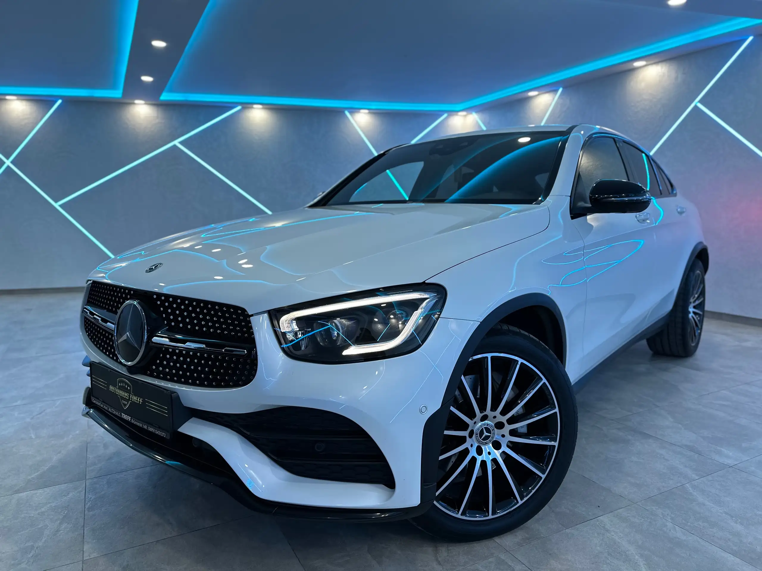 Mercedes-Benz - GLC 220