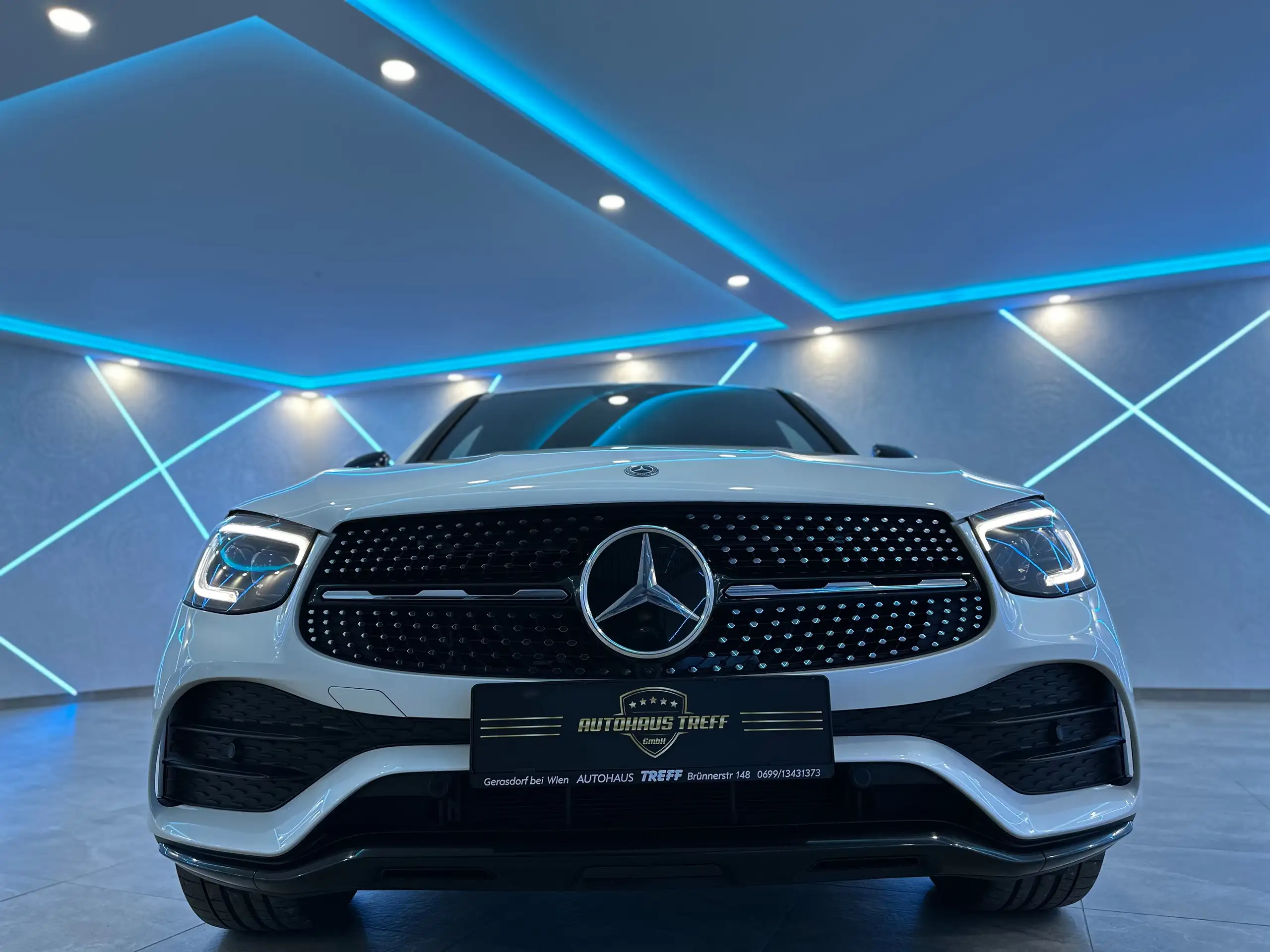 Mercedes-Benz - GLC 220