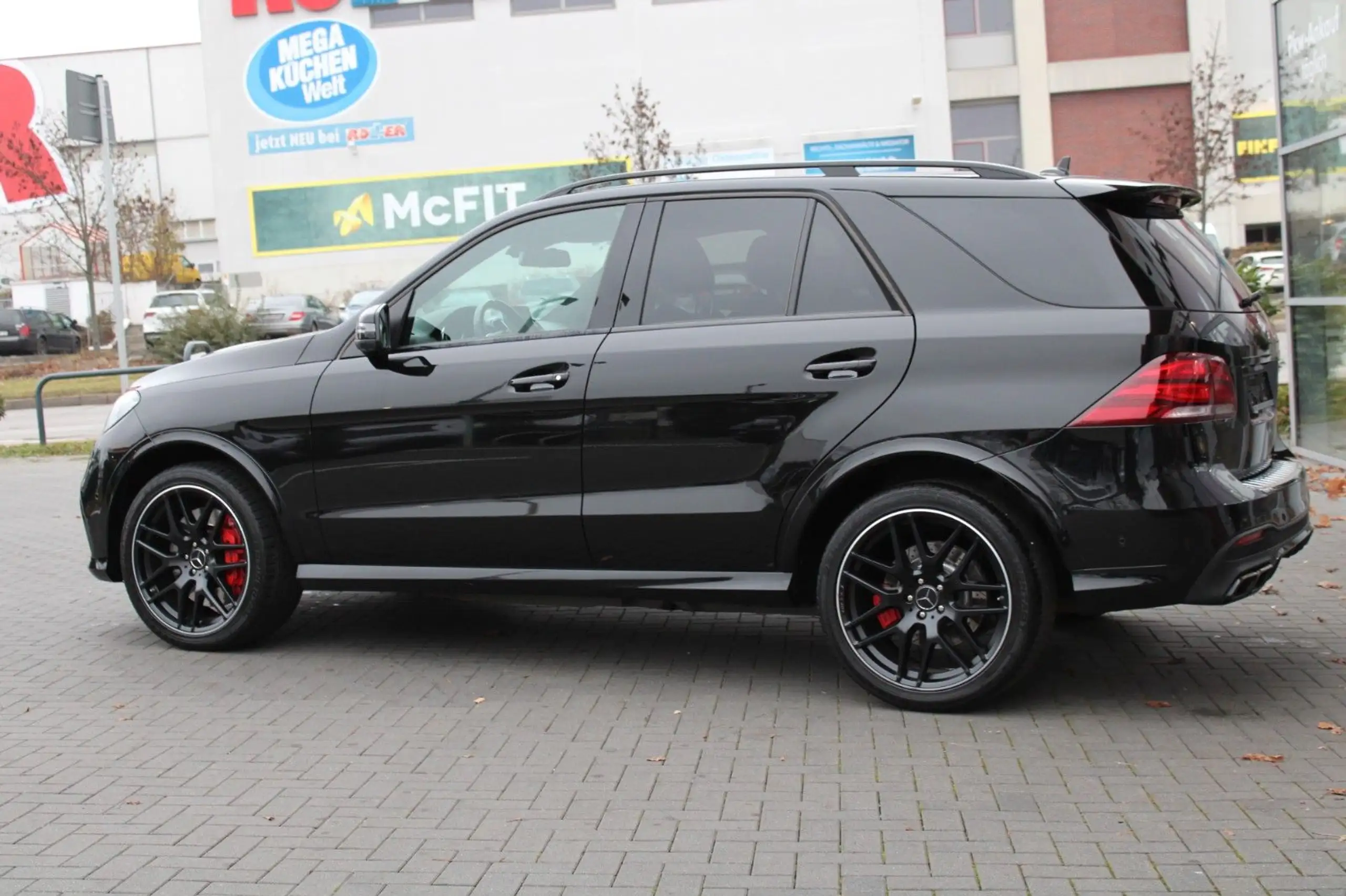 Mercedes-Benz - GLE 63 AMG