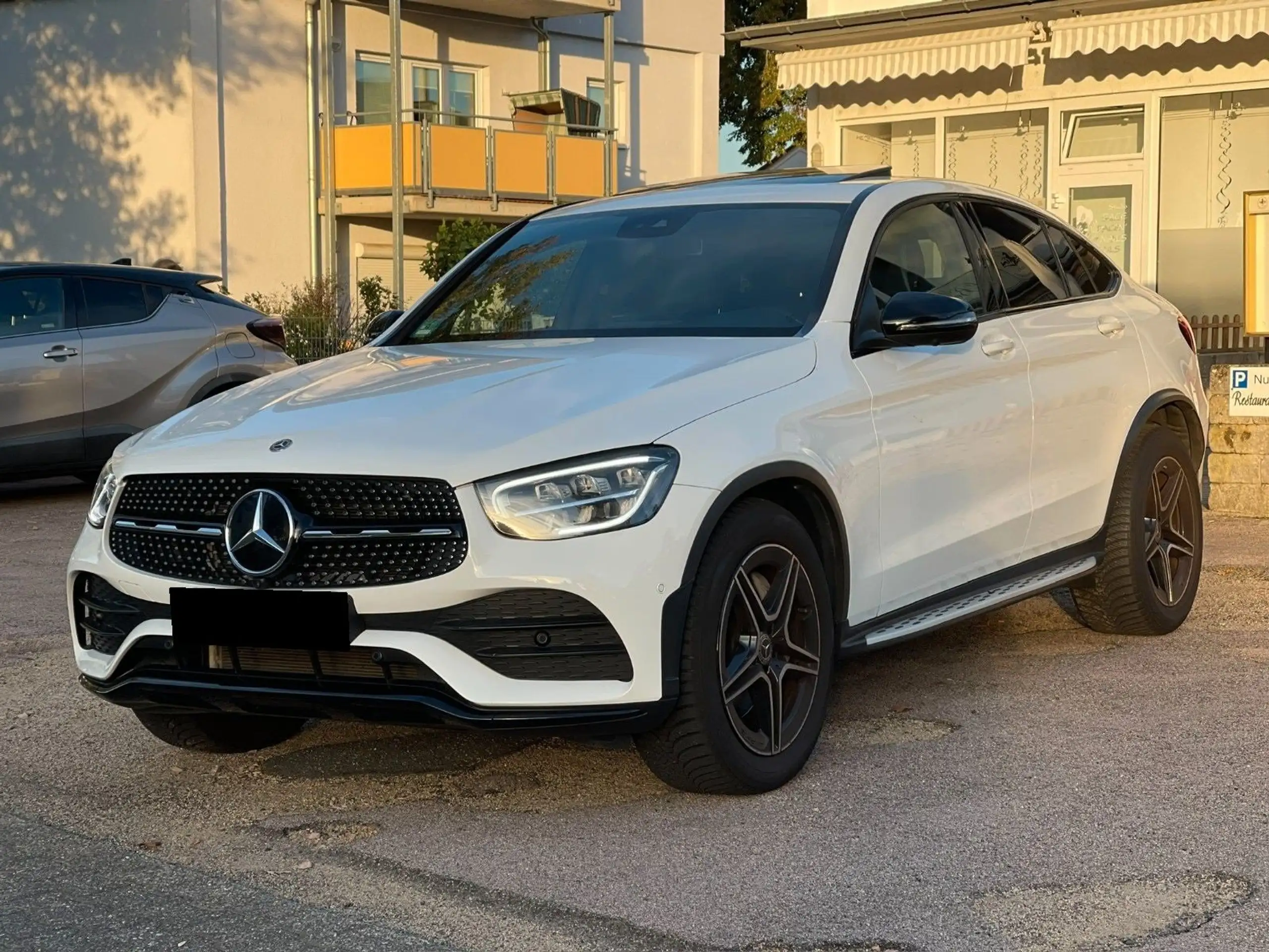 Mercedes-Benz - GLC 220