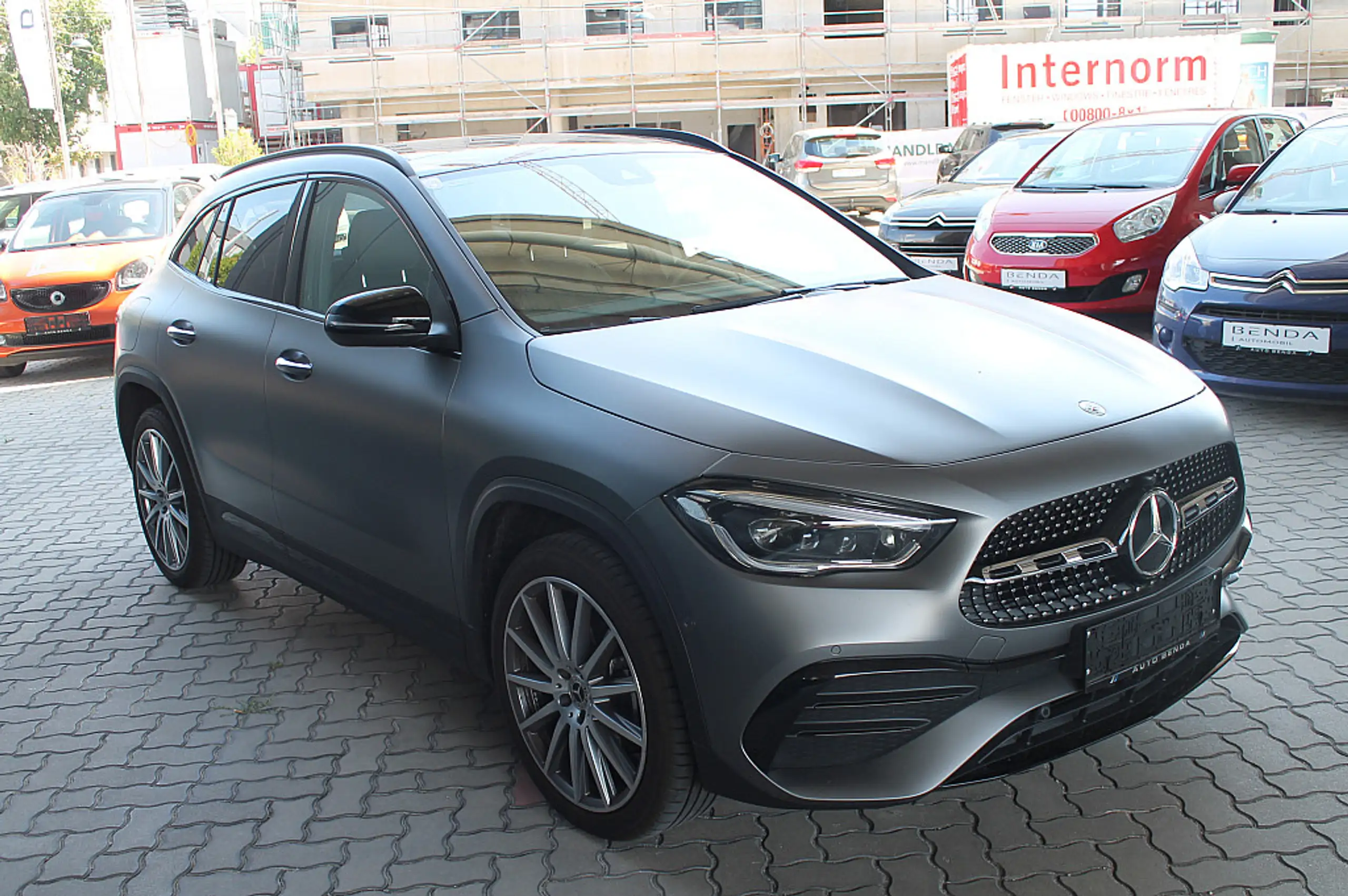 Mercedes-Benz - GLA 250