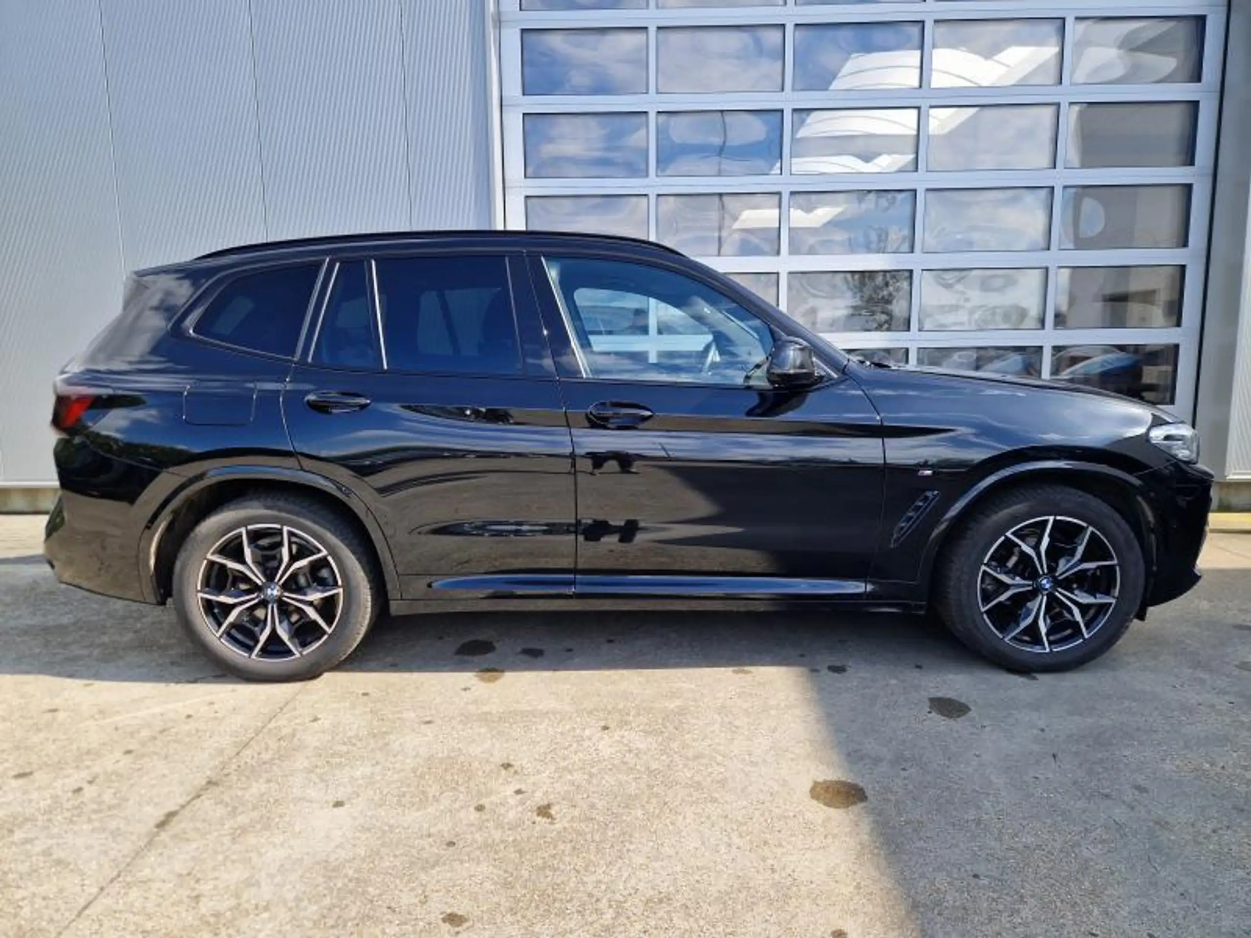 BMW - X3