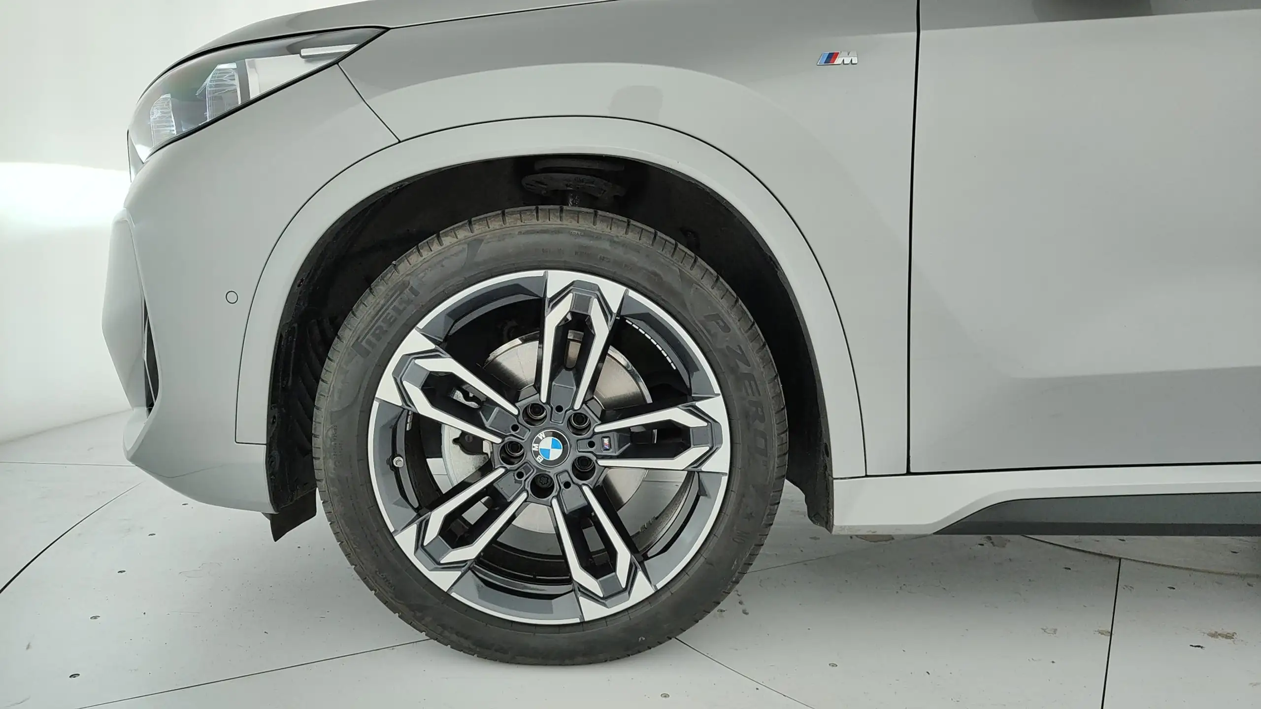 BMW - X1