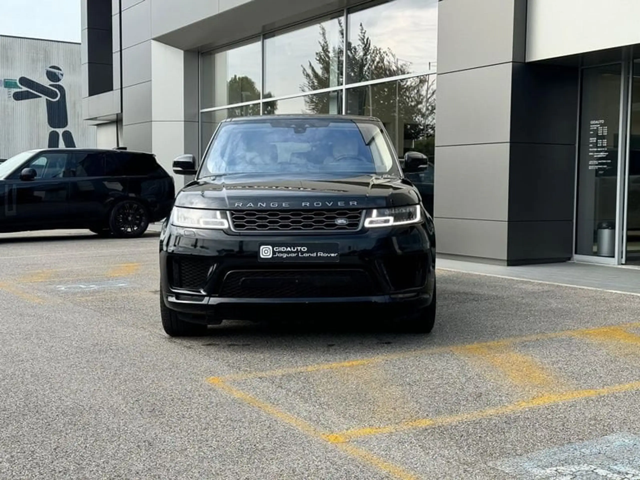 Land Rover - Range Rover Sport