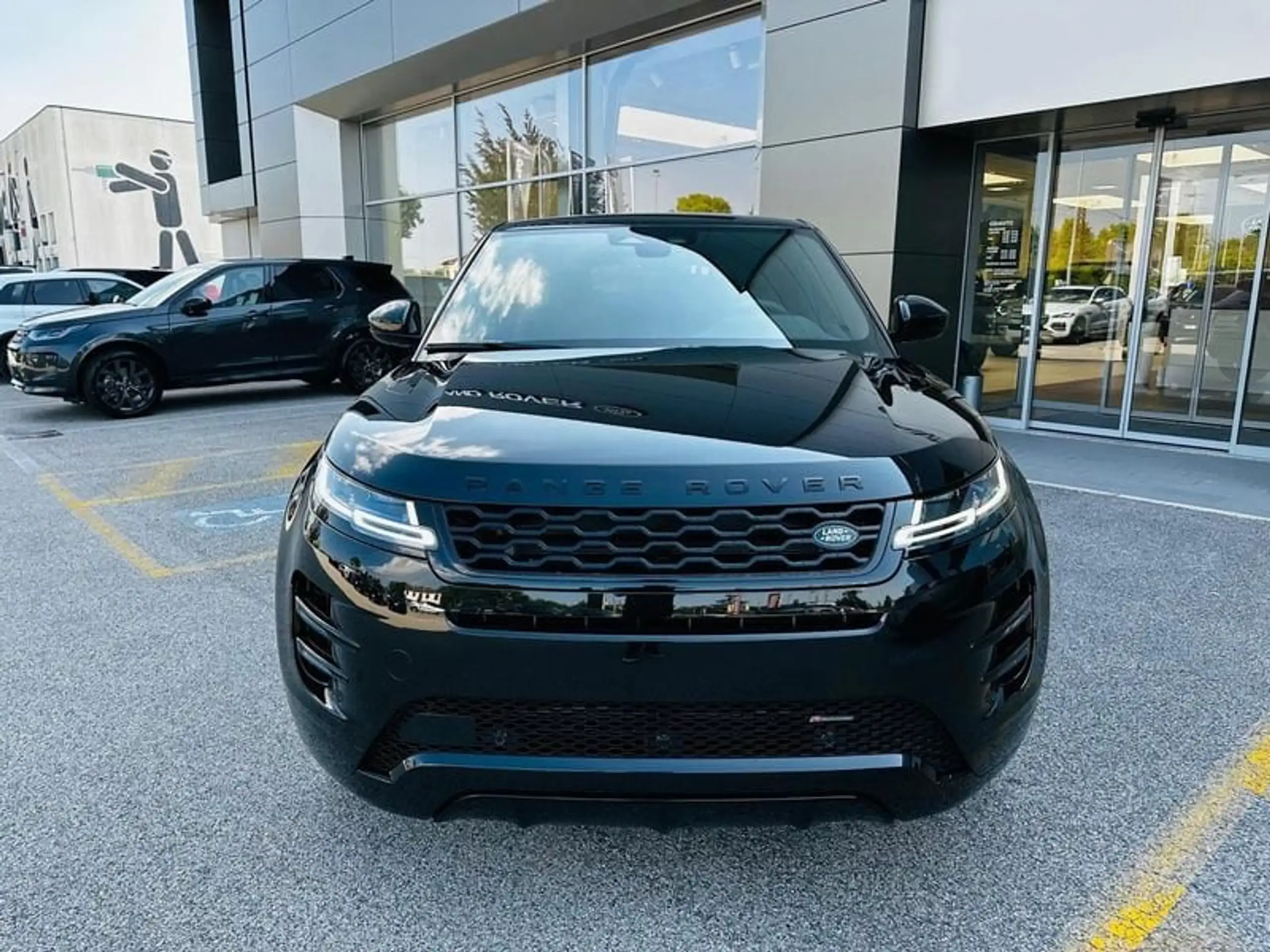 Land Rover - Range Rover Evoque