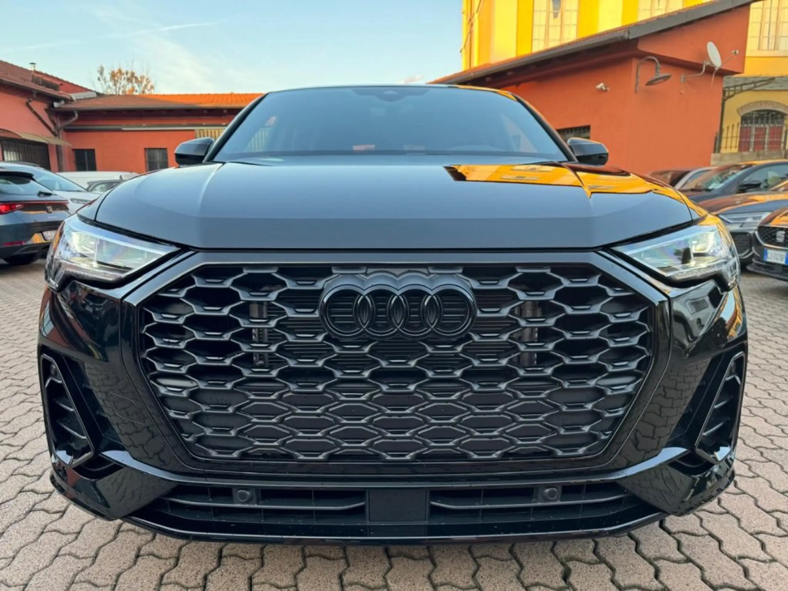 Audi - Q3