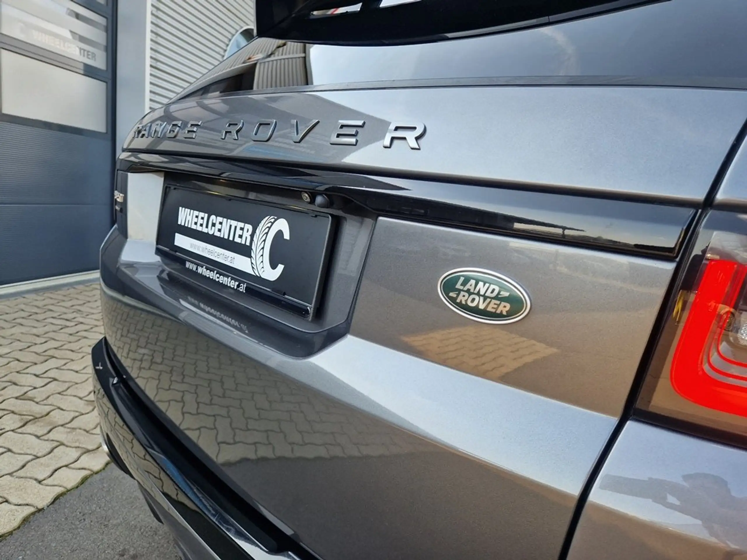 Land Rover - Range Rover Sport