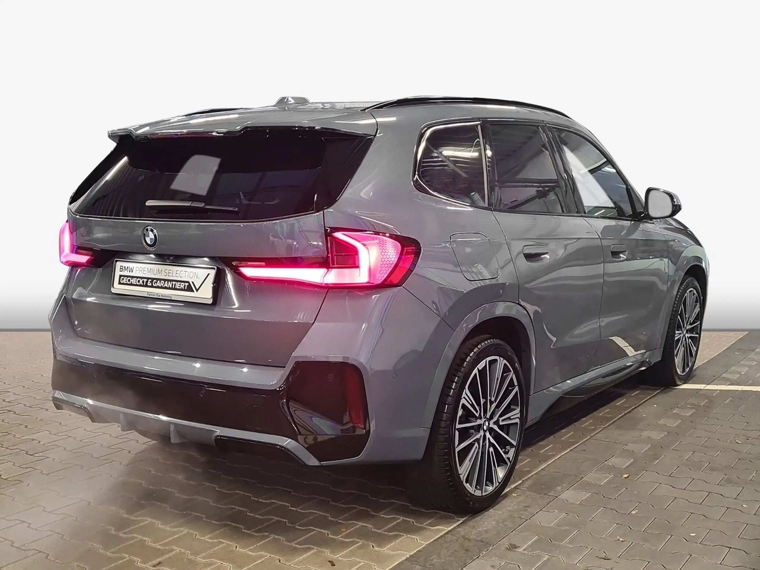 BMW - X1