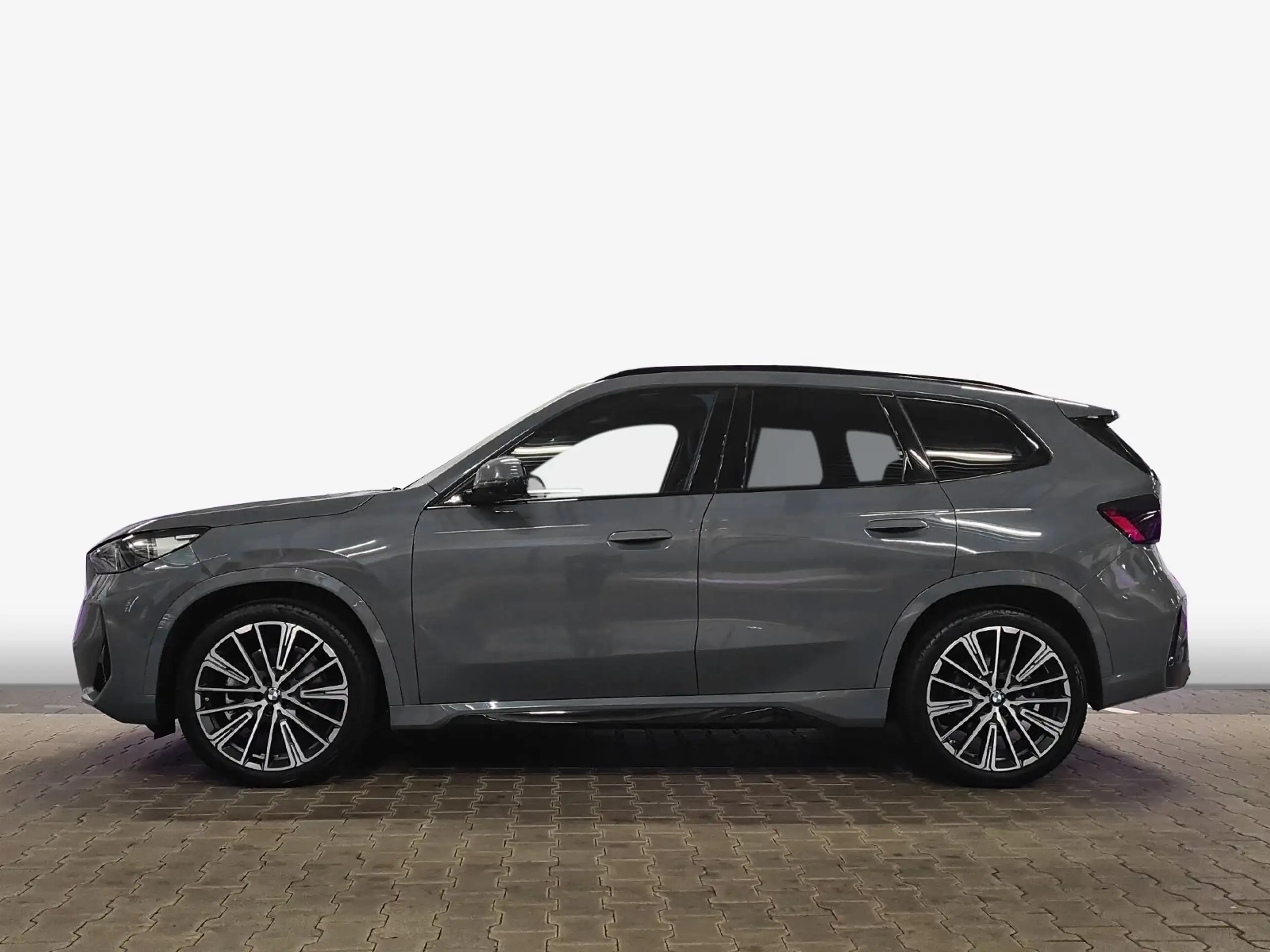 BMW - X1