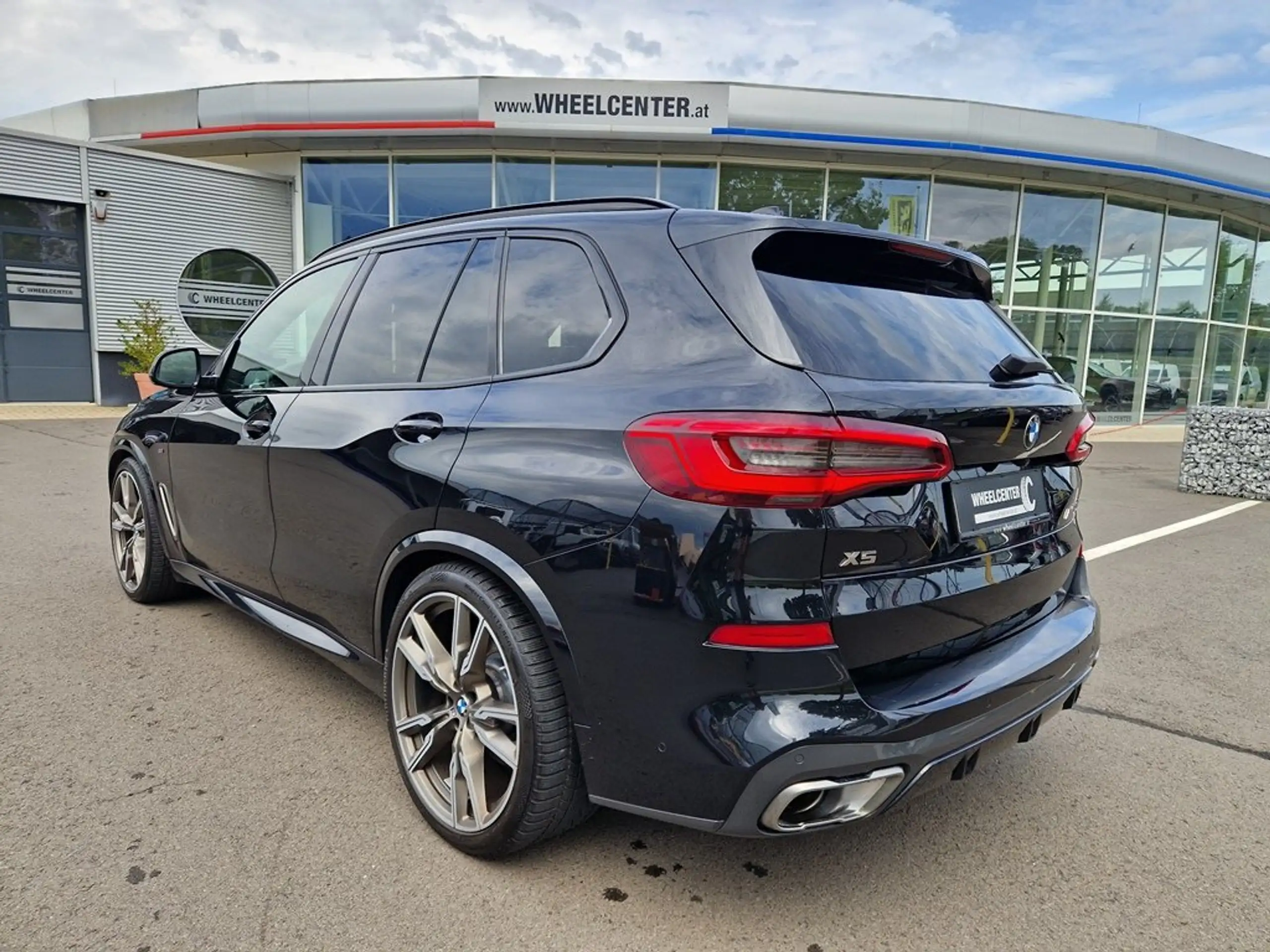 BMW - X5 M