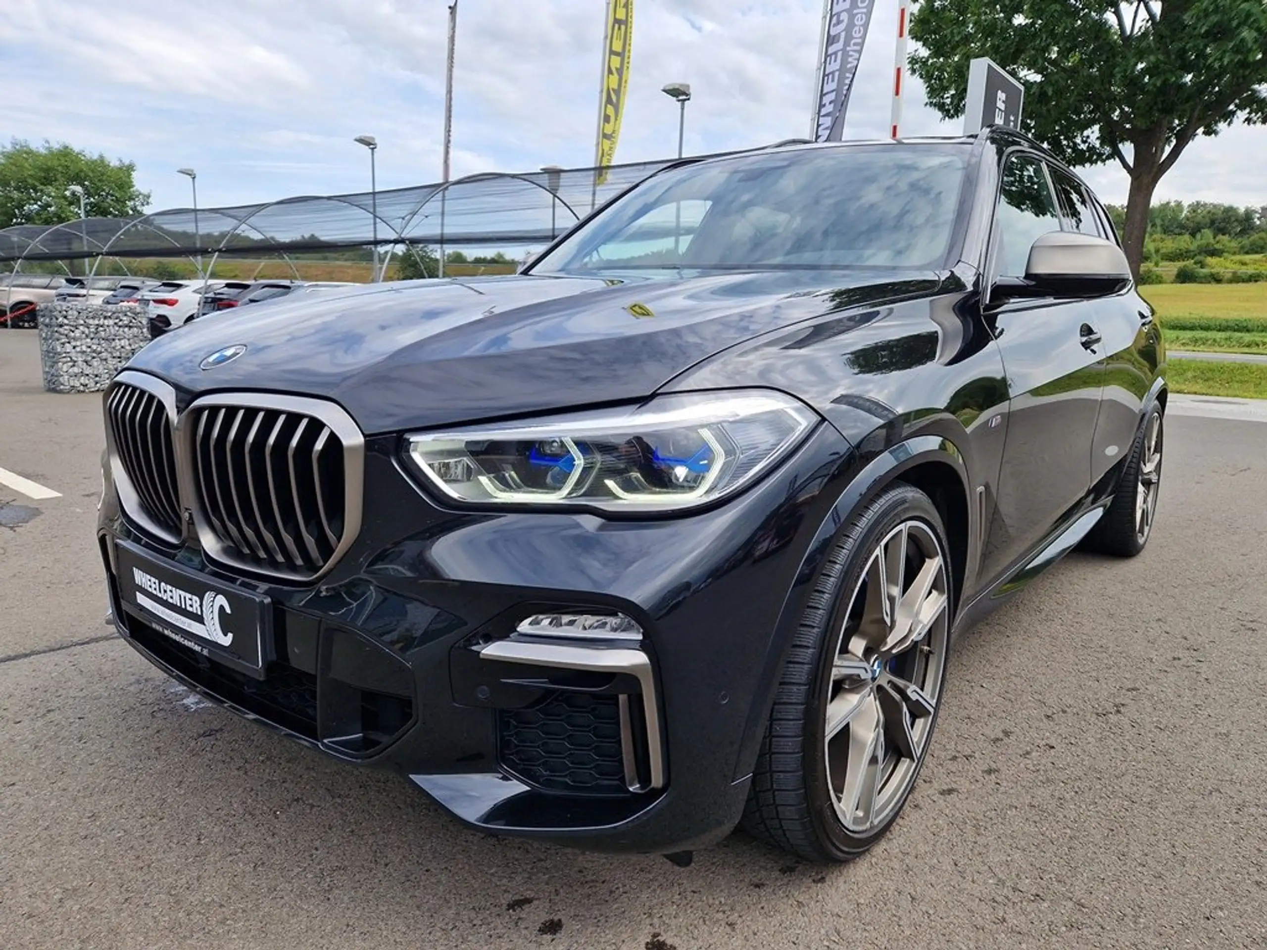 BMW - X5 M