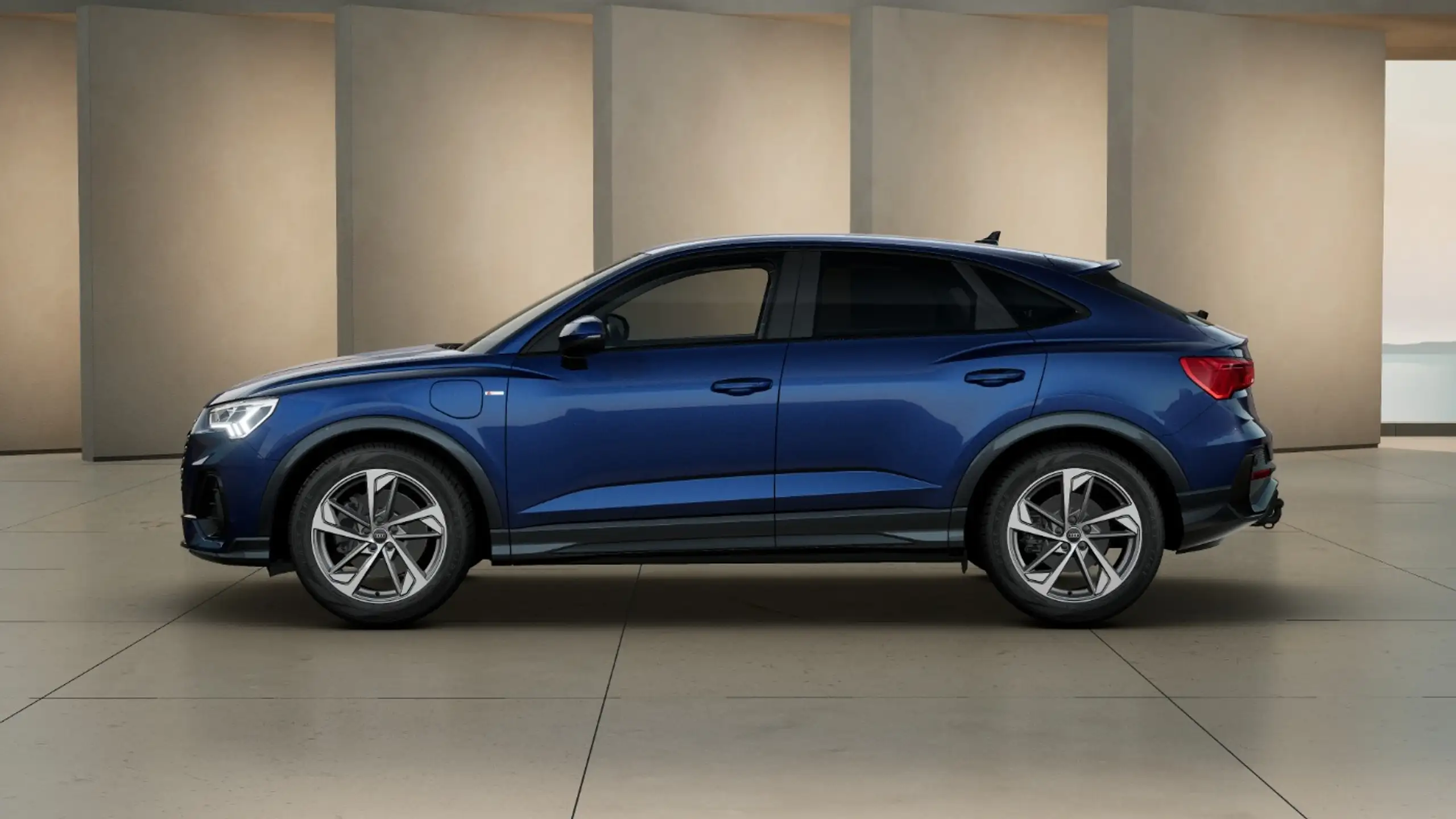 Audi - Q3