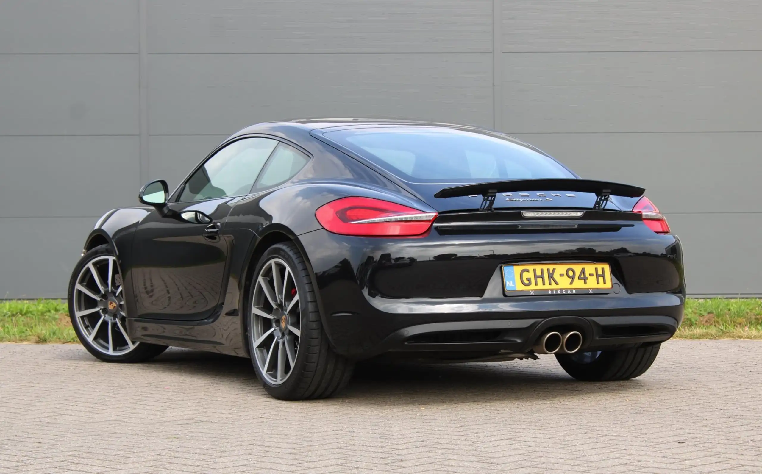 Porsche - Cayman