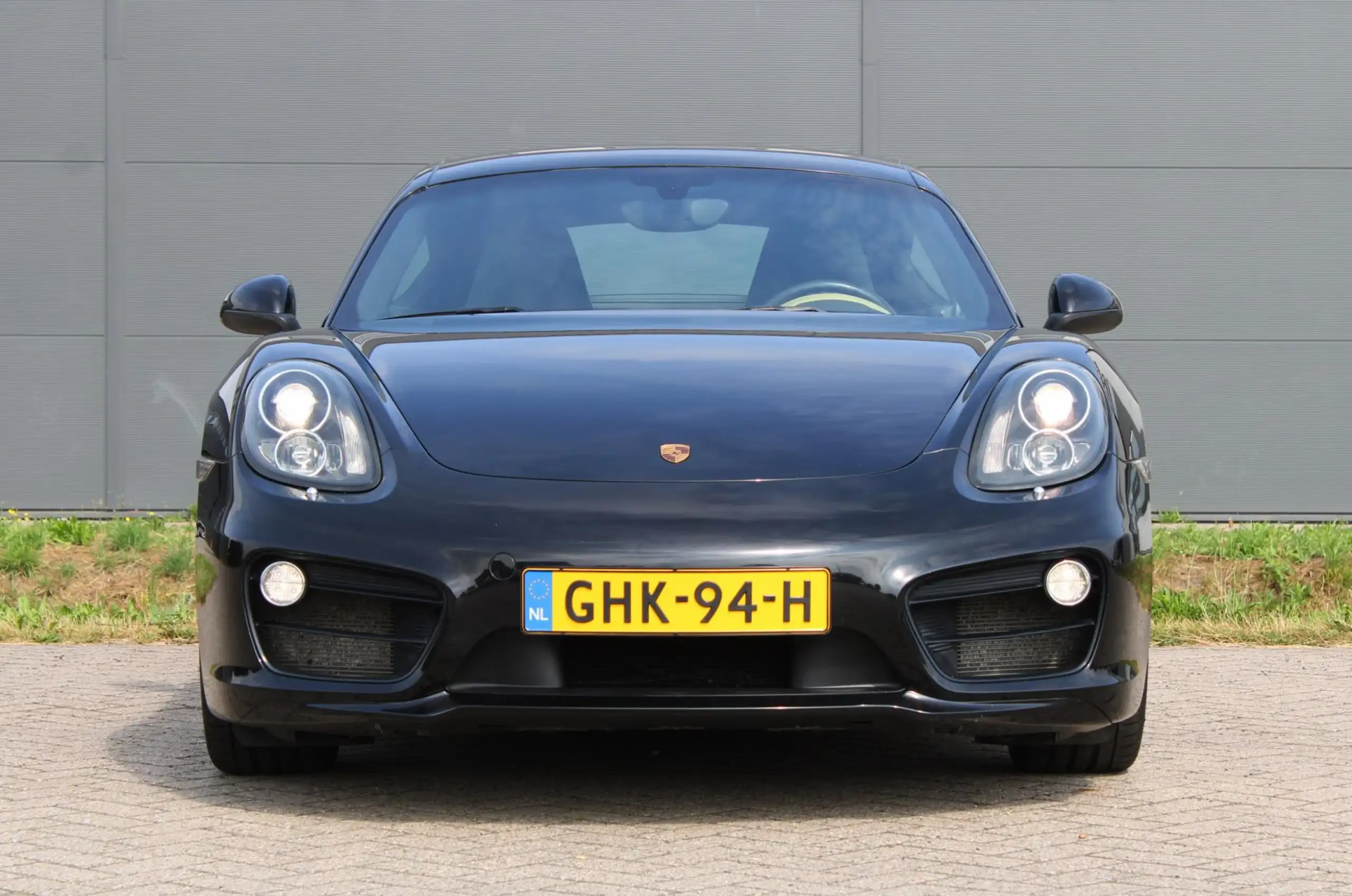 Porsche - Cayman