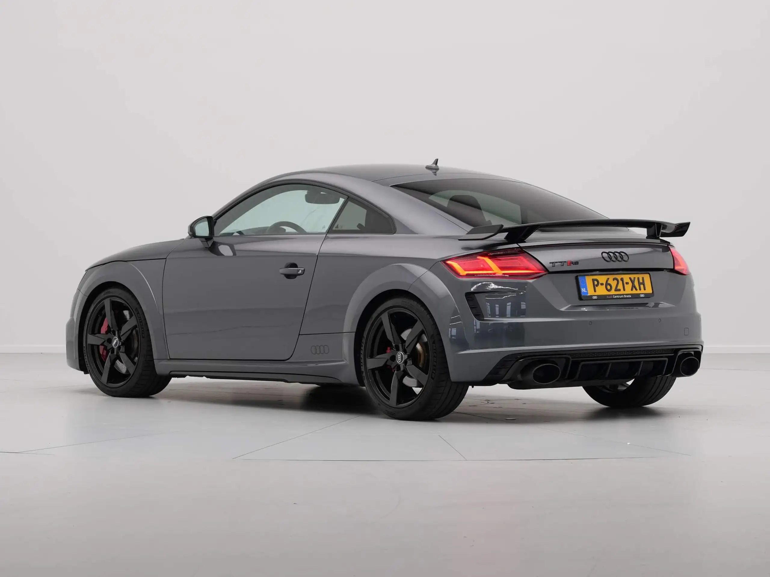 Audi - TT RS