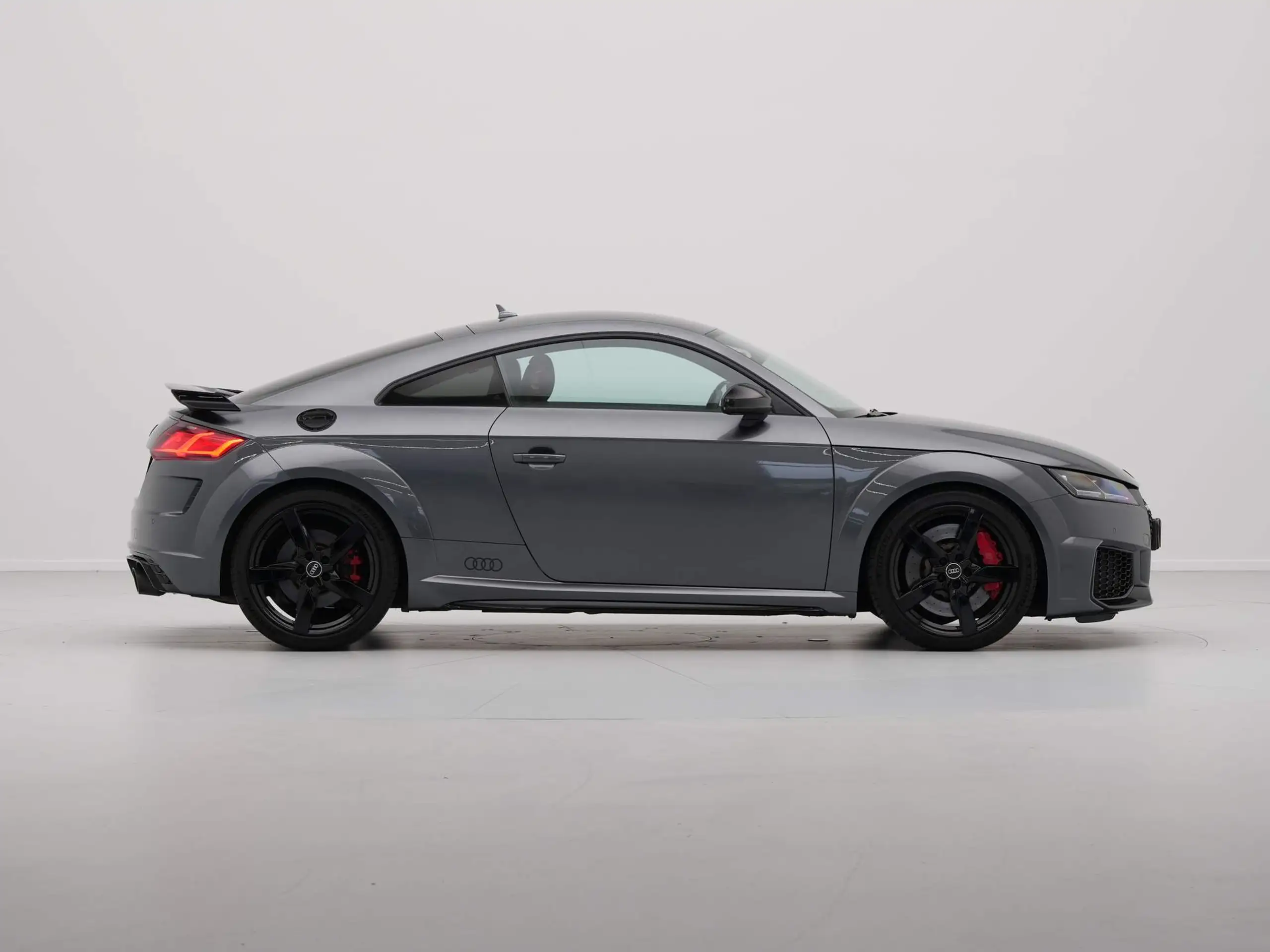 Audi - TT RS