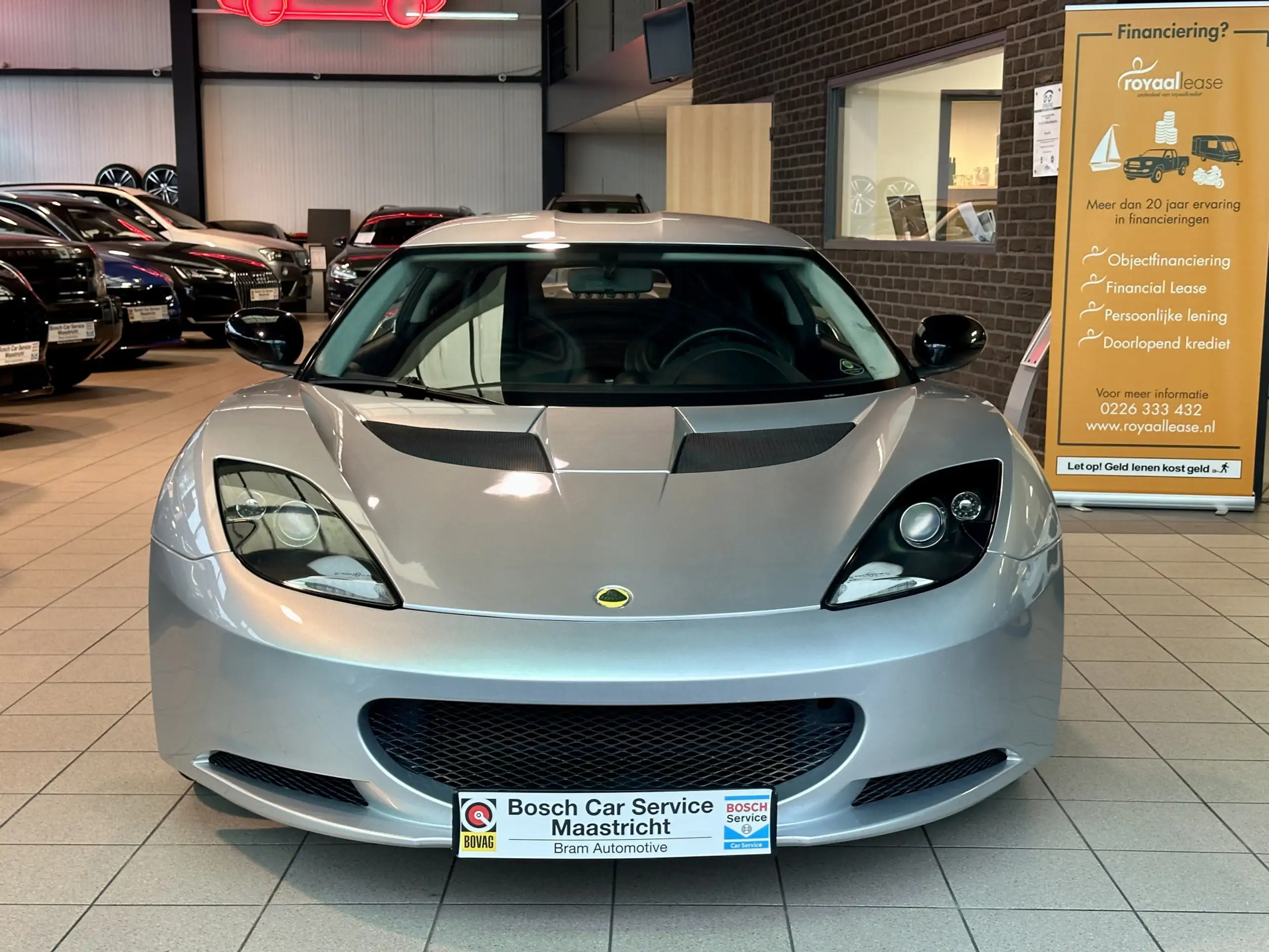 Lotus - Evora