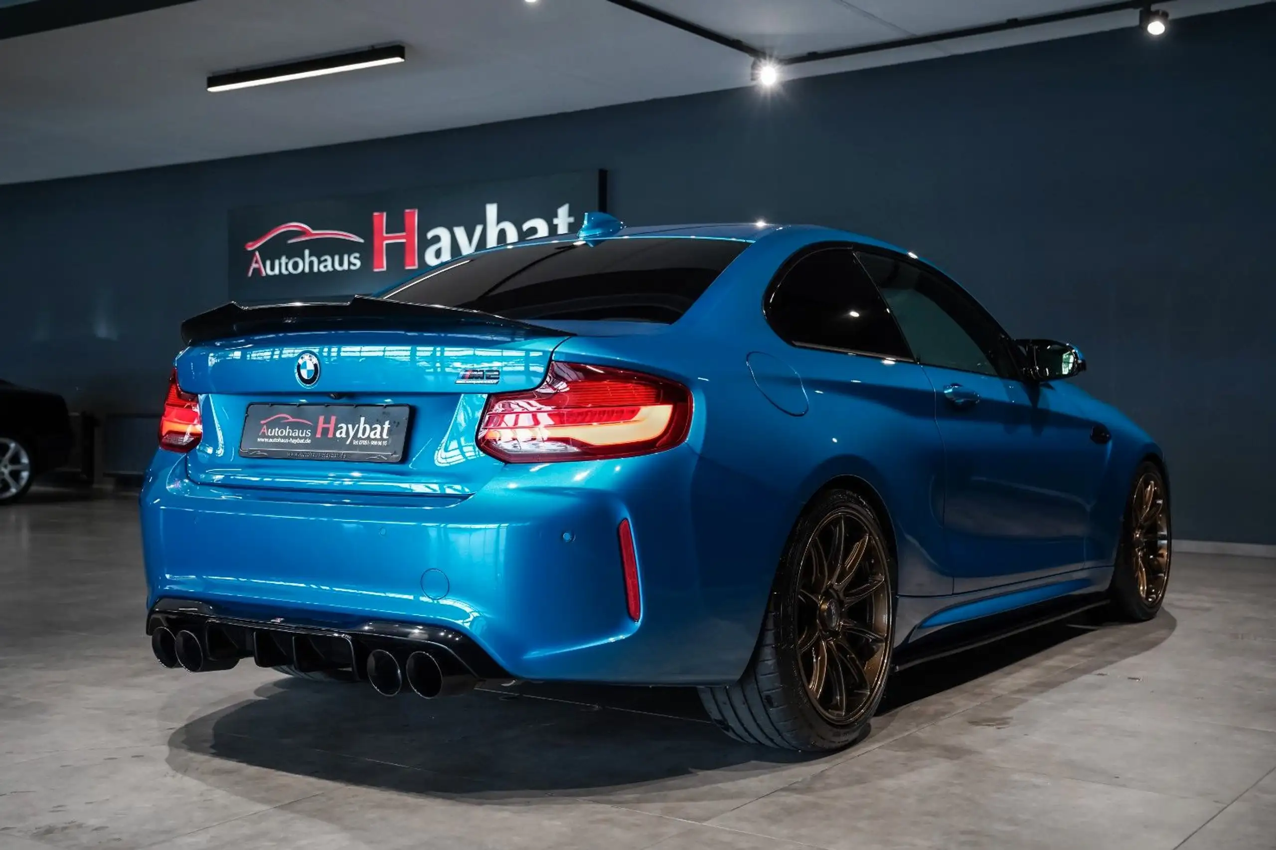 BMW - M2