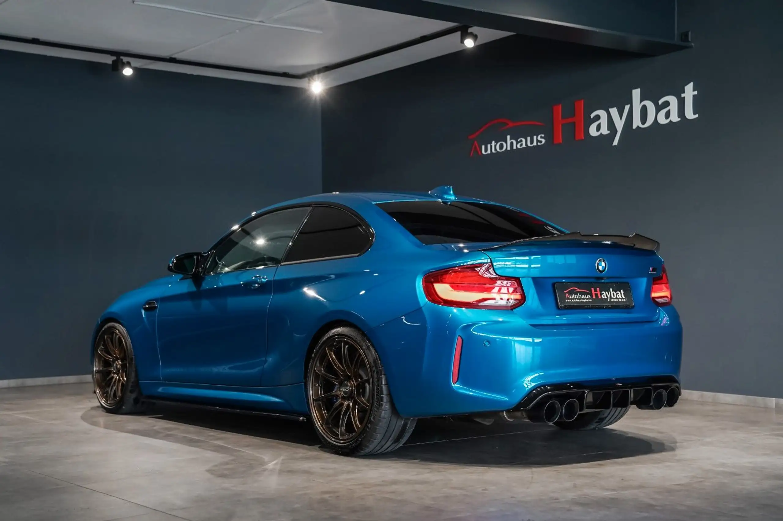 BMW - M2