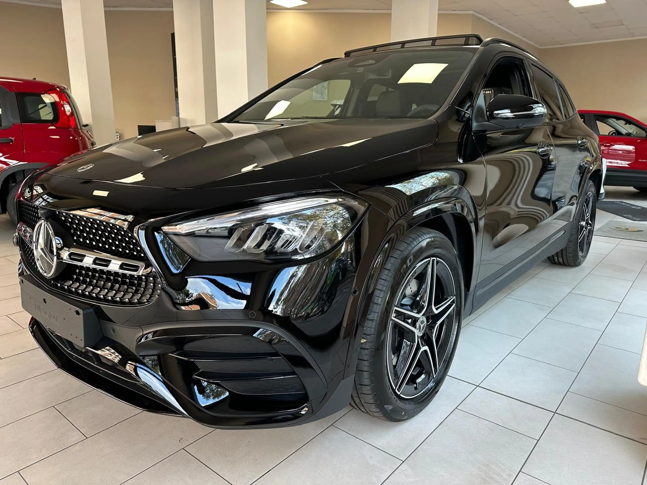 Mercedes-Benz - GLA 200