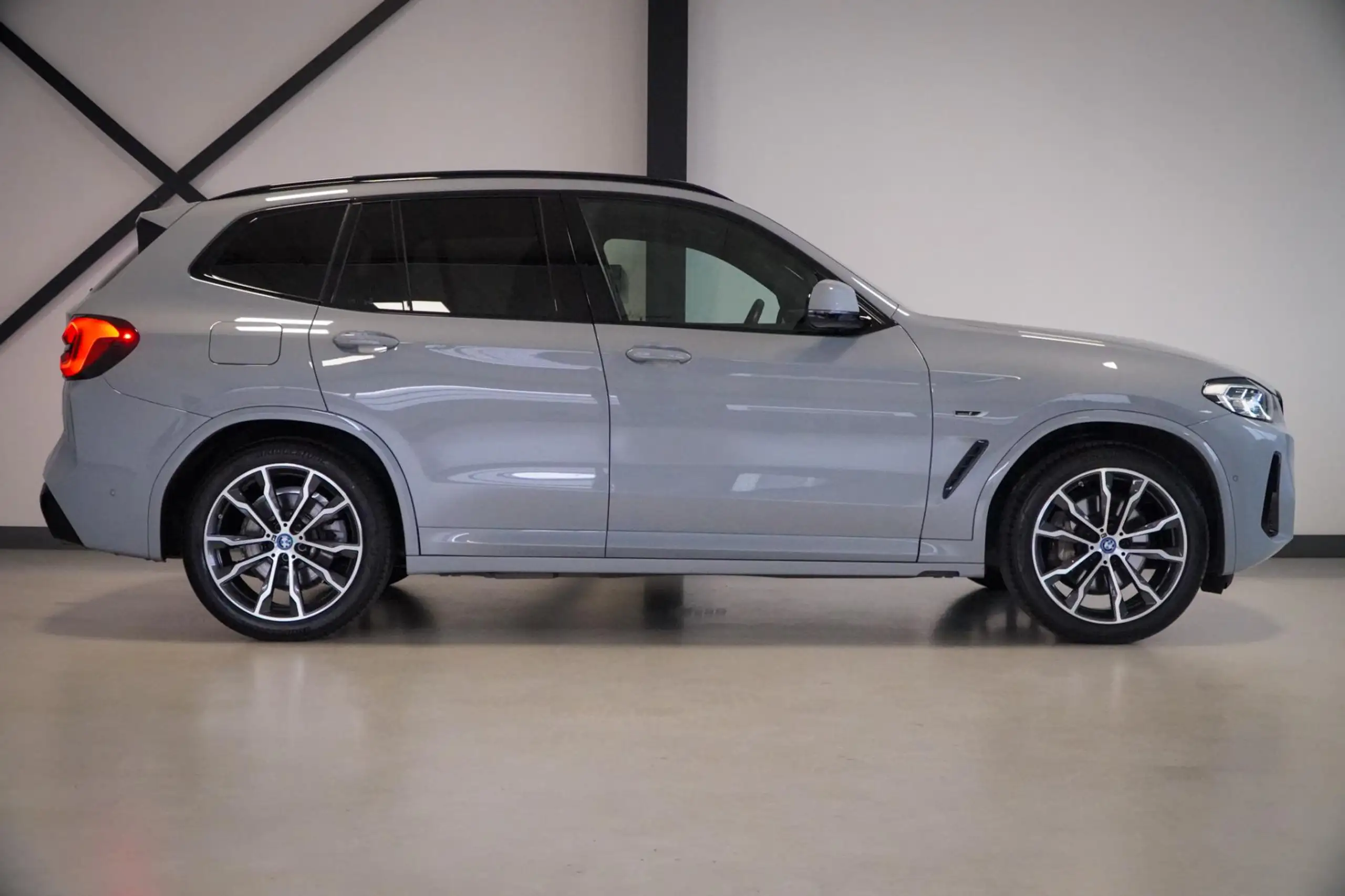 BMW - X3