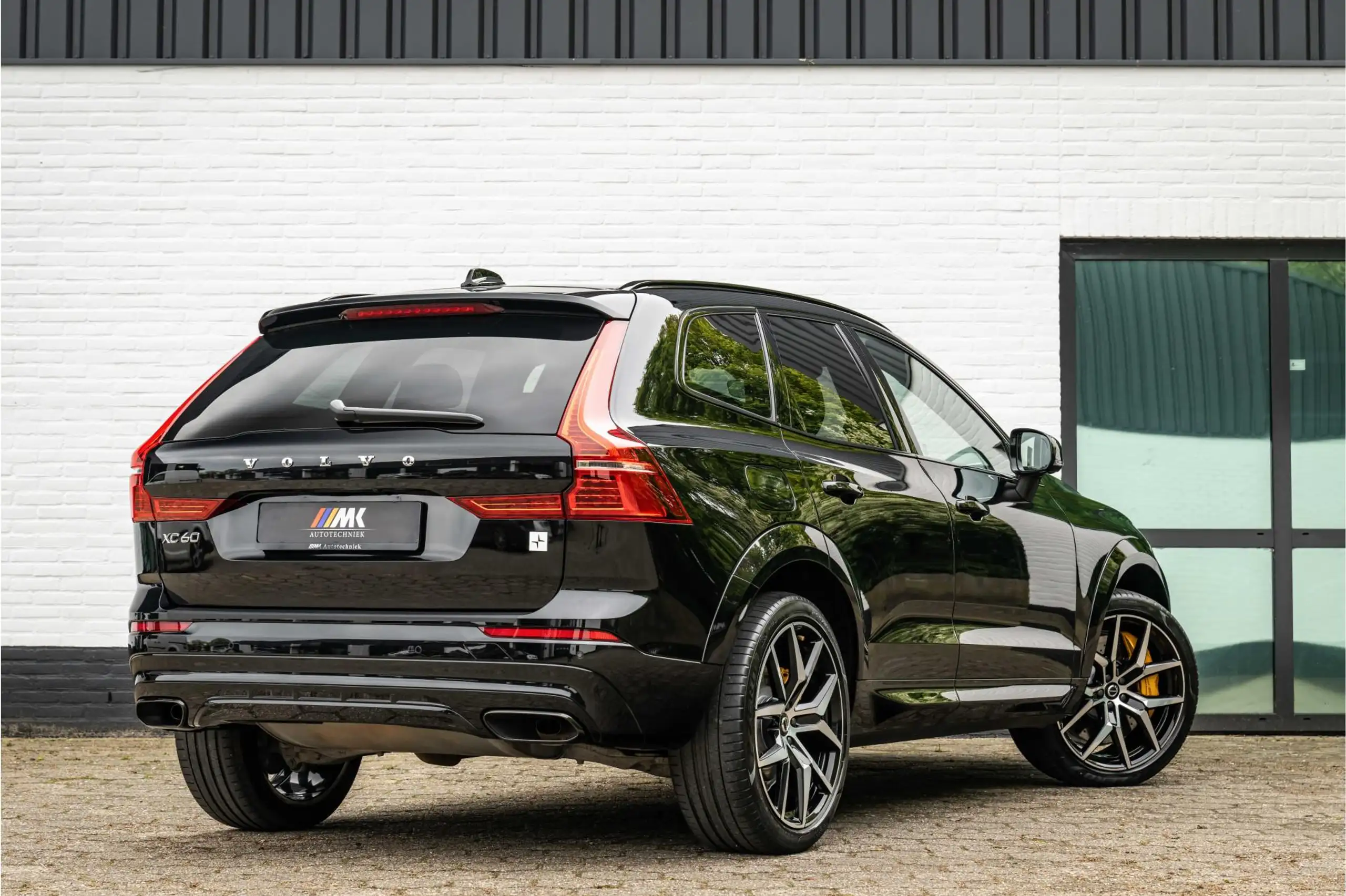 Volvo - XC60