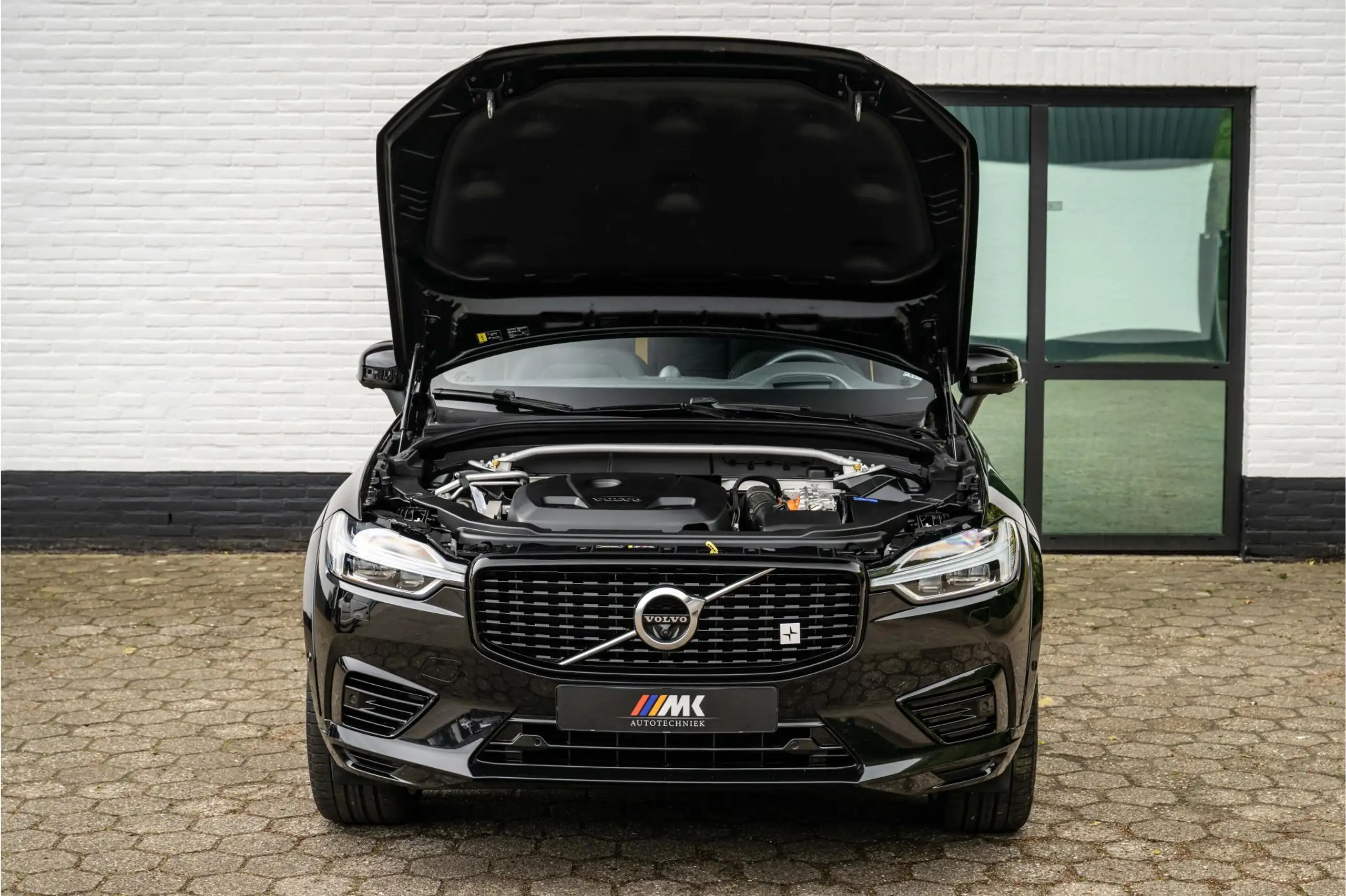 Volvo - XC60