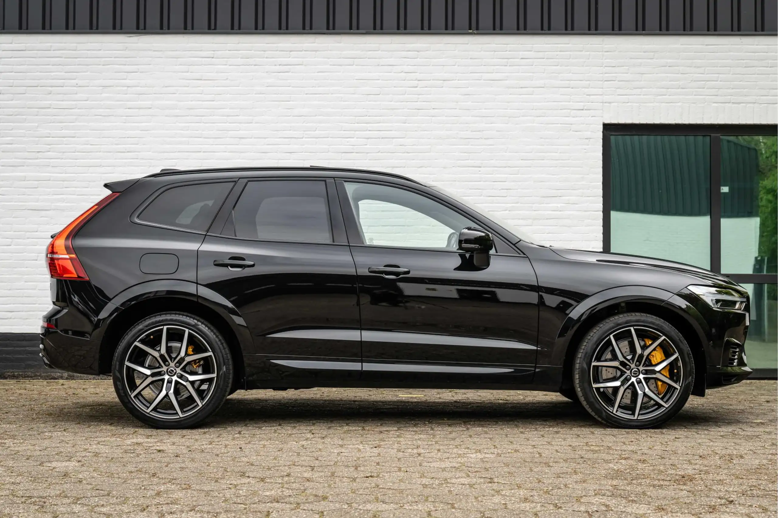 Volvo - XC60