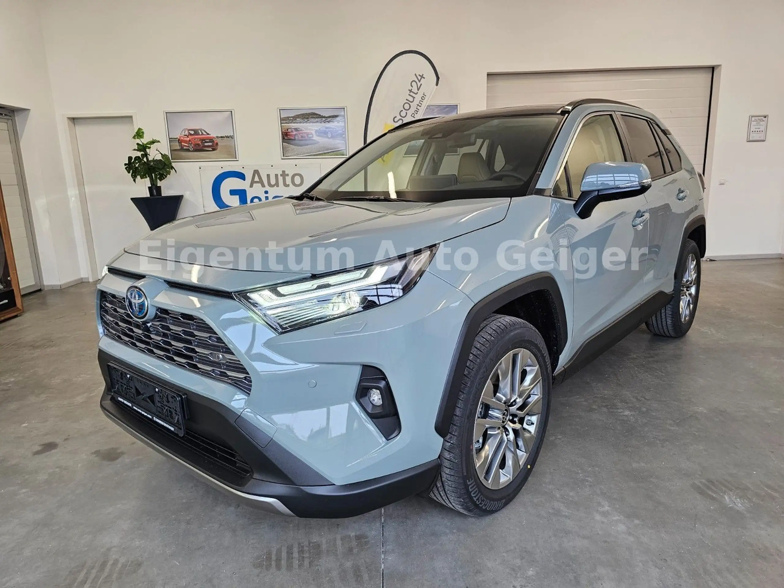 Toyota - RAV 4