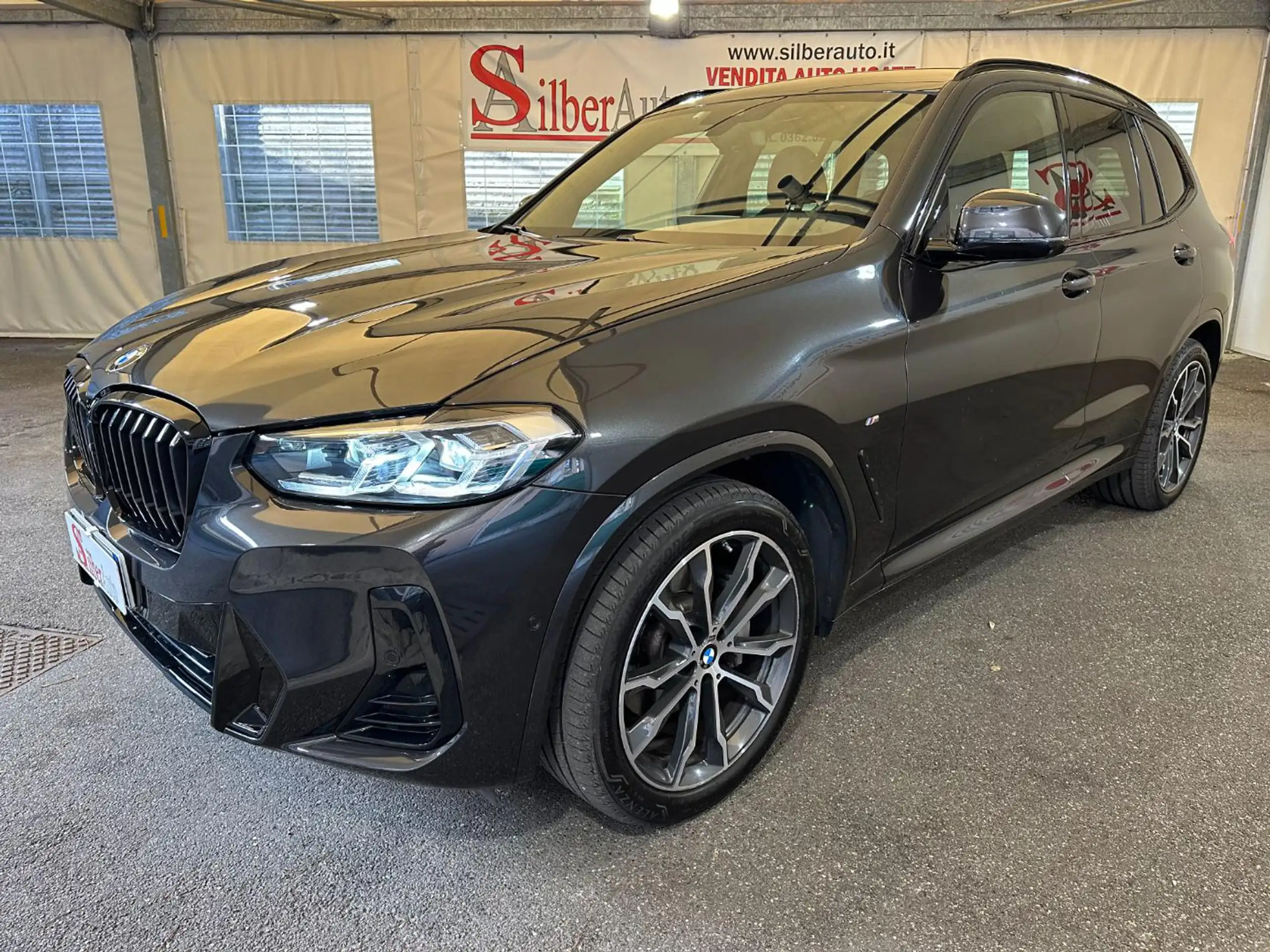 BMW - X3