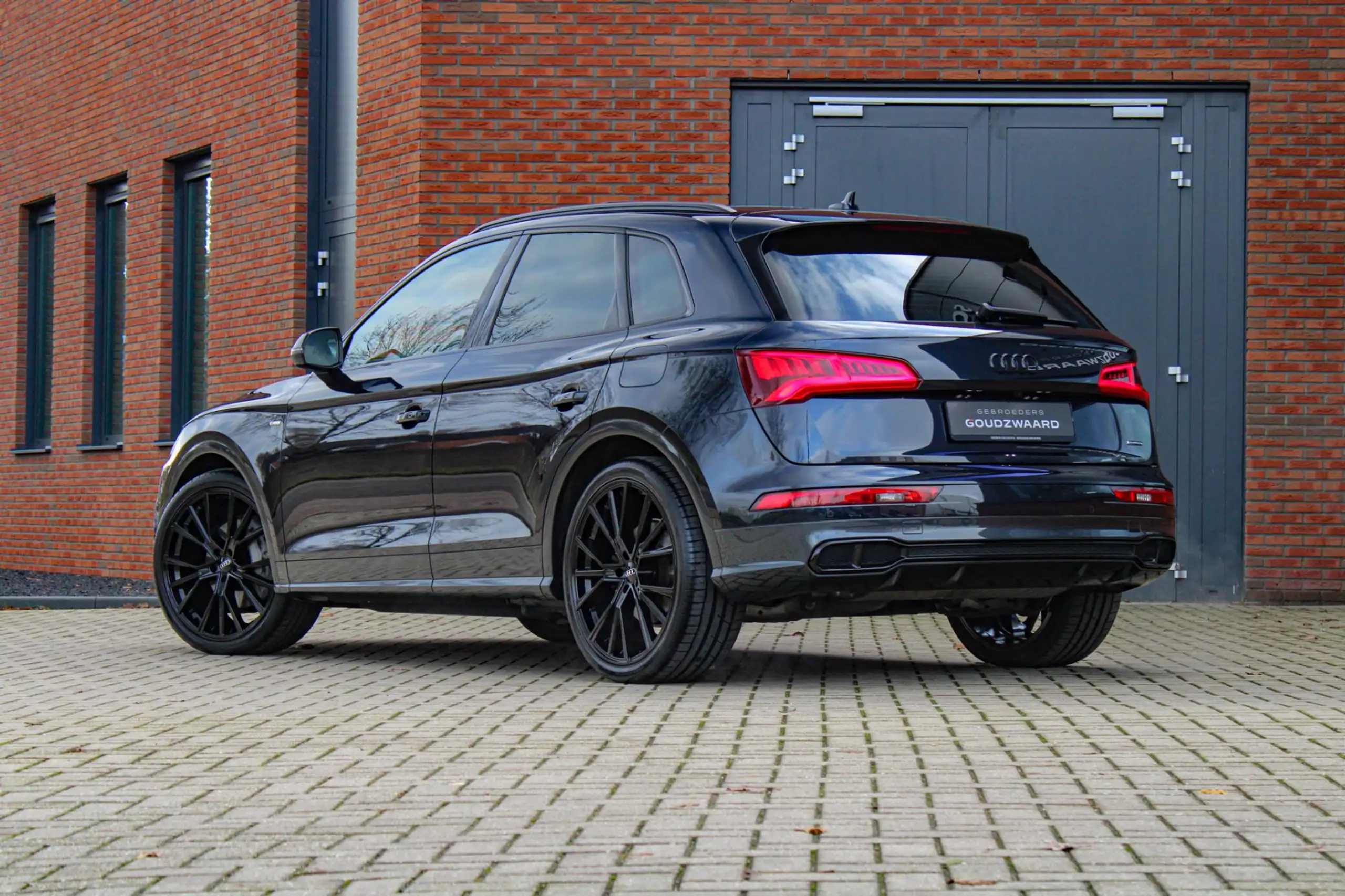 Audi - Q5