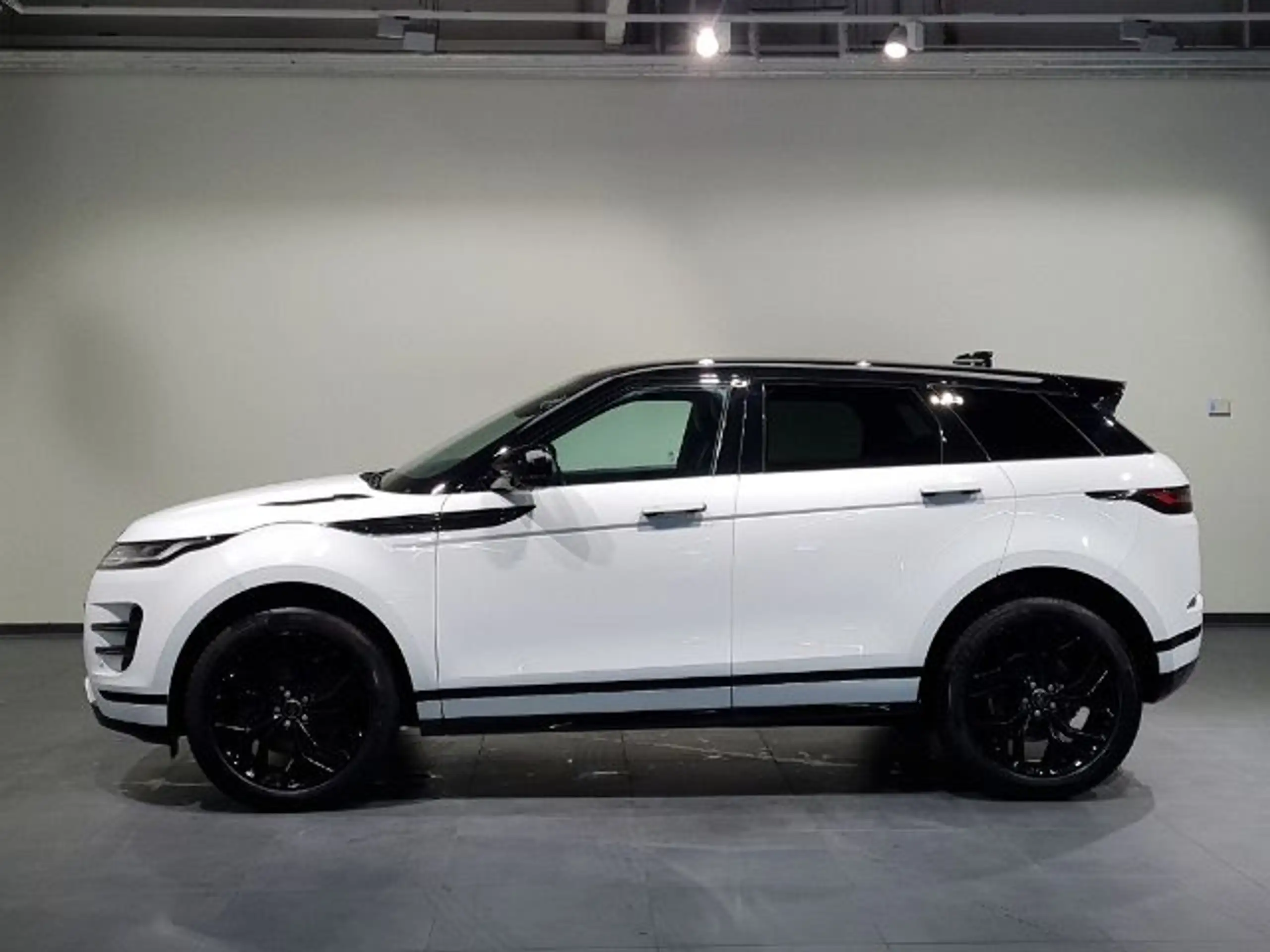 Land Rover - Range Rover Evoque